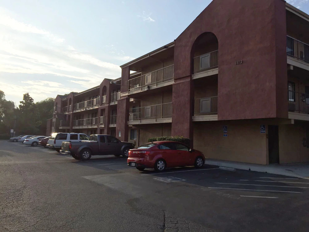 Budget Inn and Suites