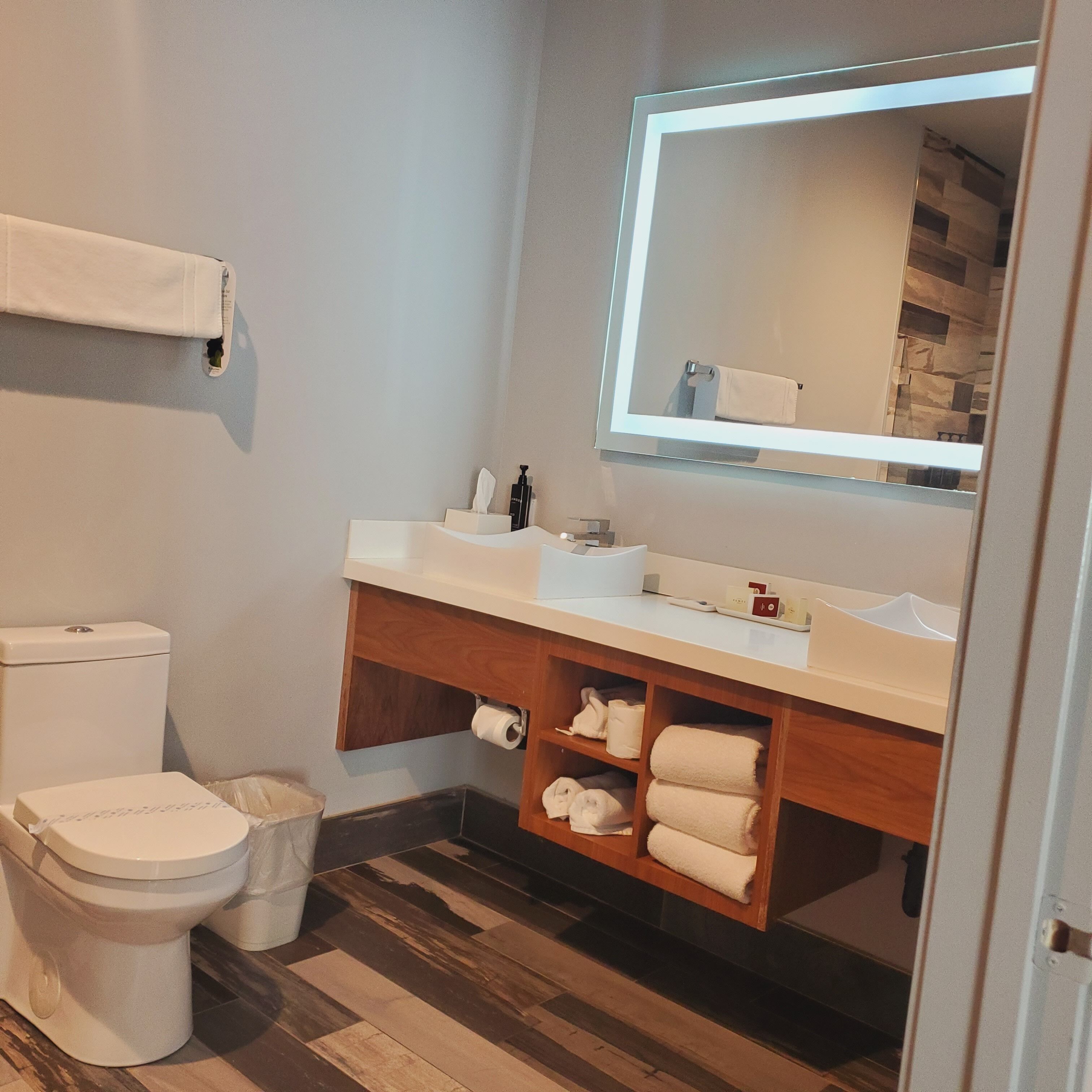 BLVD Hotel and Studios Universal-Hollywood Ascend Hotel Collection