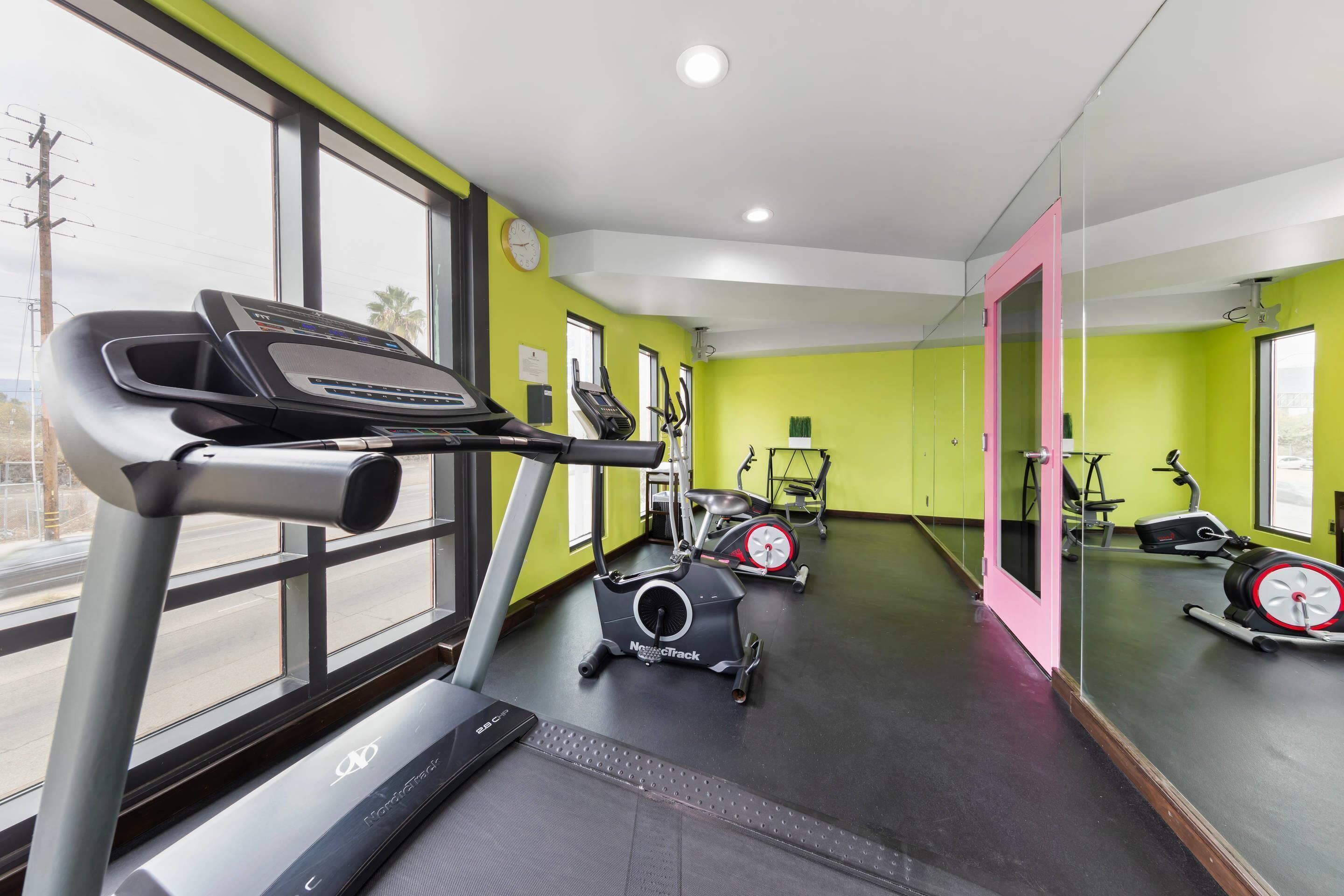 BLVD Hotel and Studios Universal-Hollywood Ascend Hotel Collection