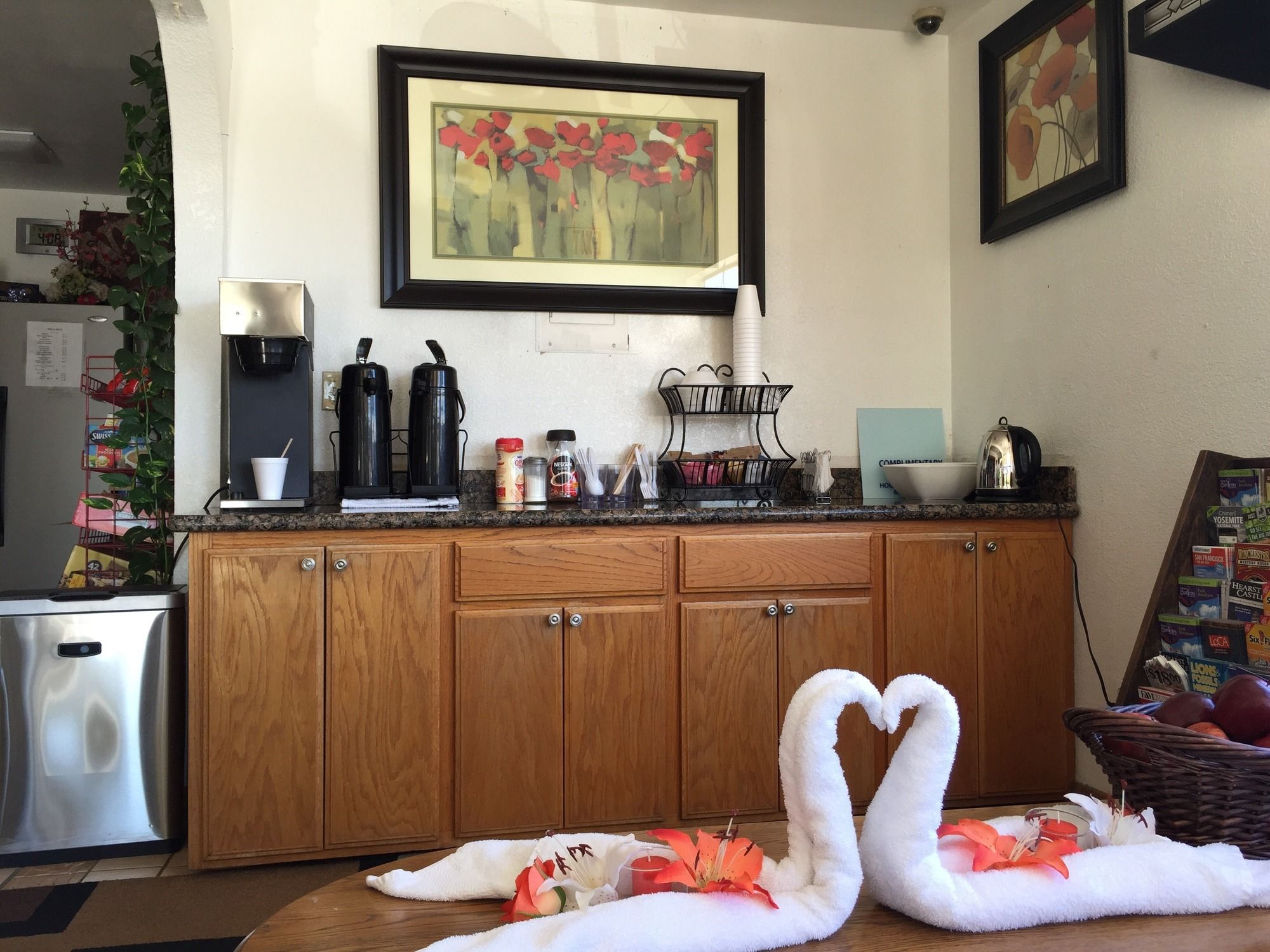 99 Palms Inn & Suites