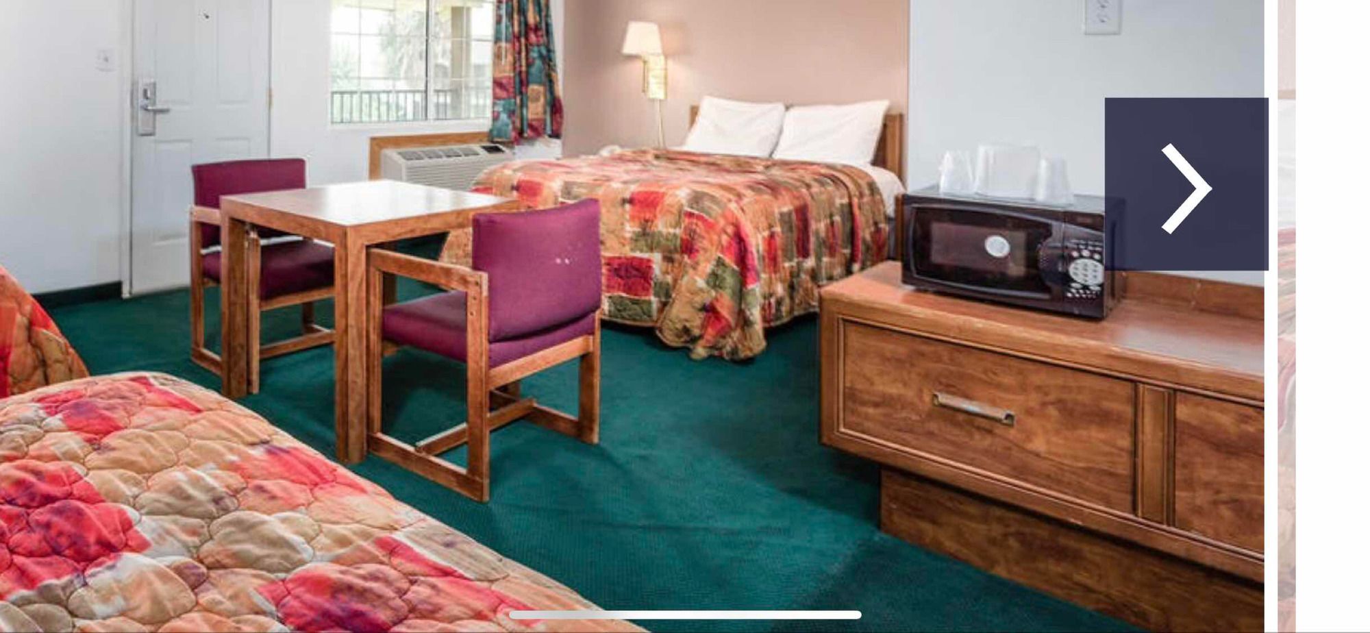 99 Palms Inn & Suites