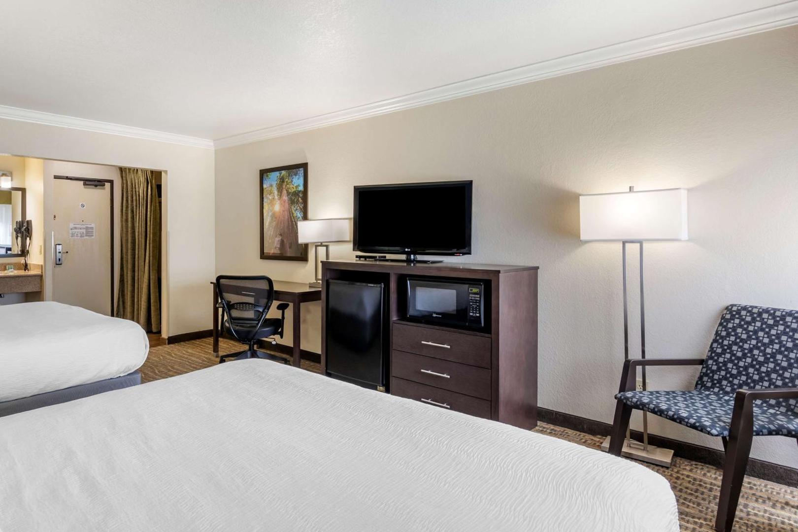 Best Western Town & Country Lodge