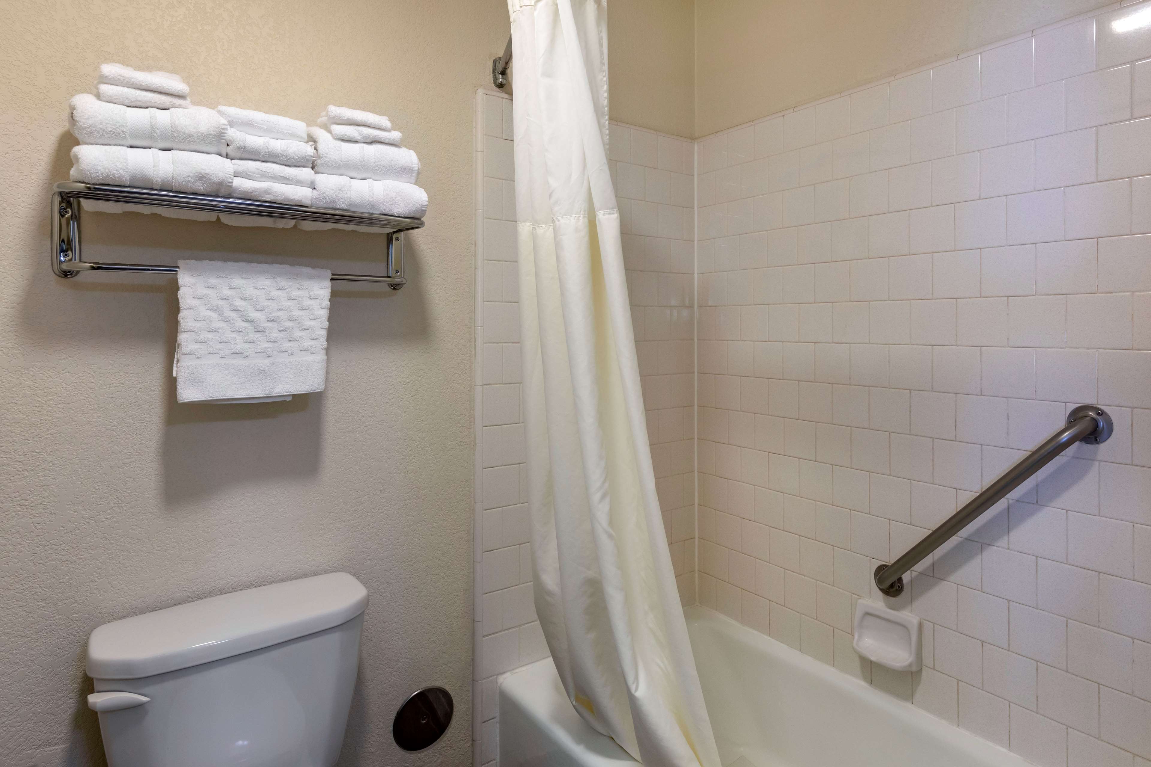 Best Western Town & Country Lodge