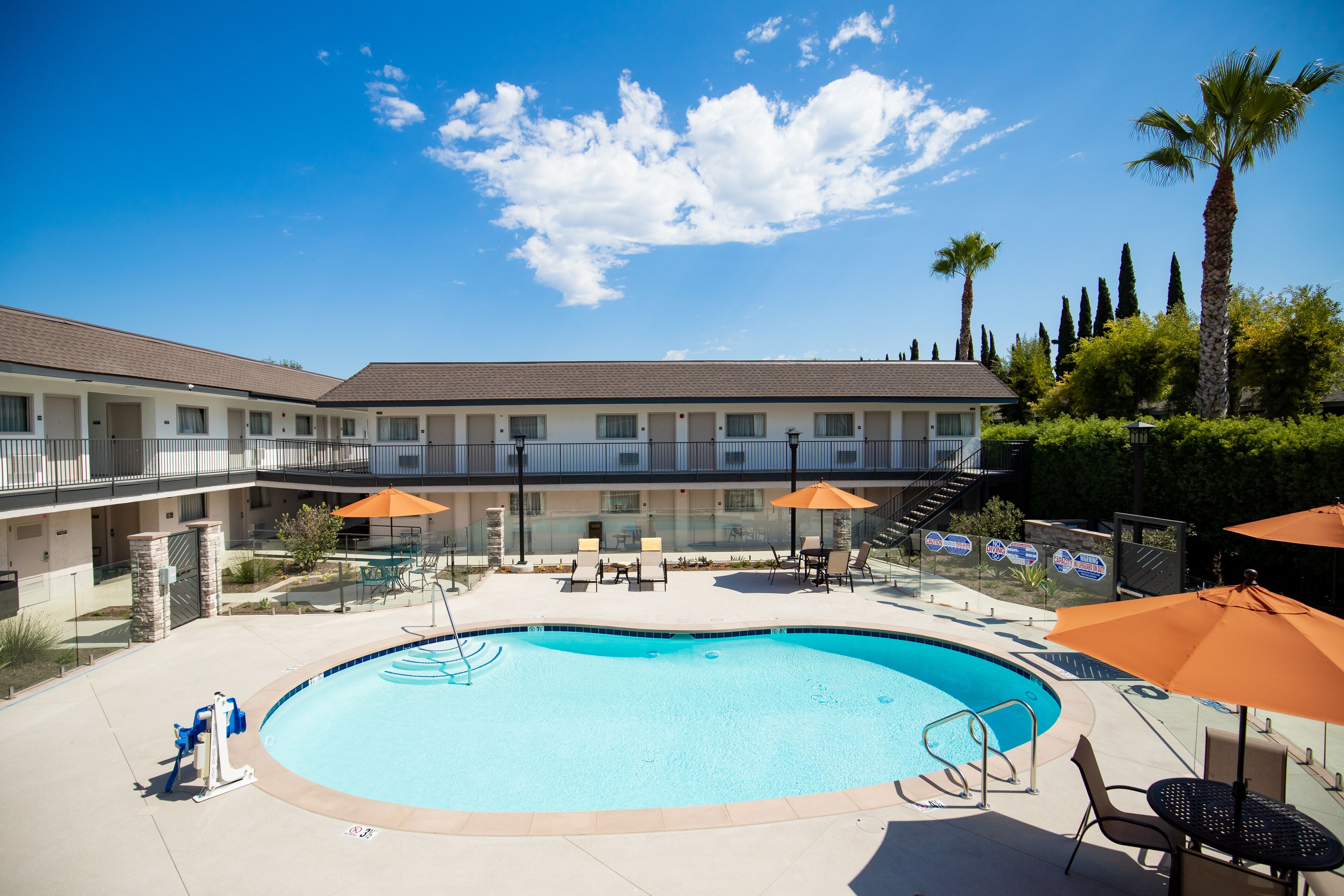 Orange Grove Inn