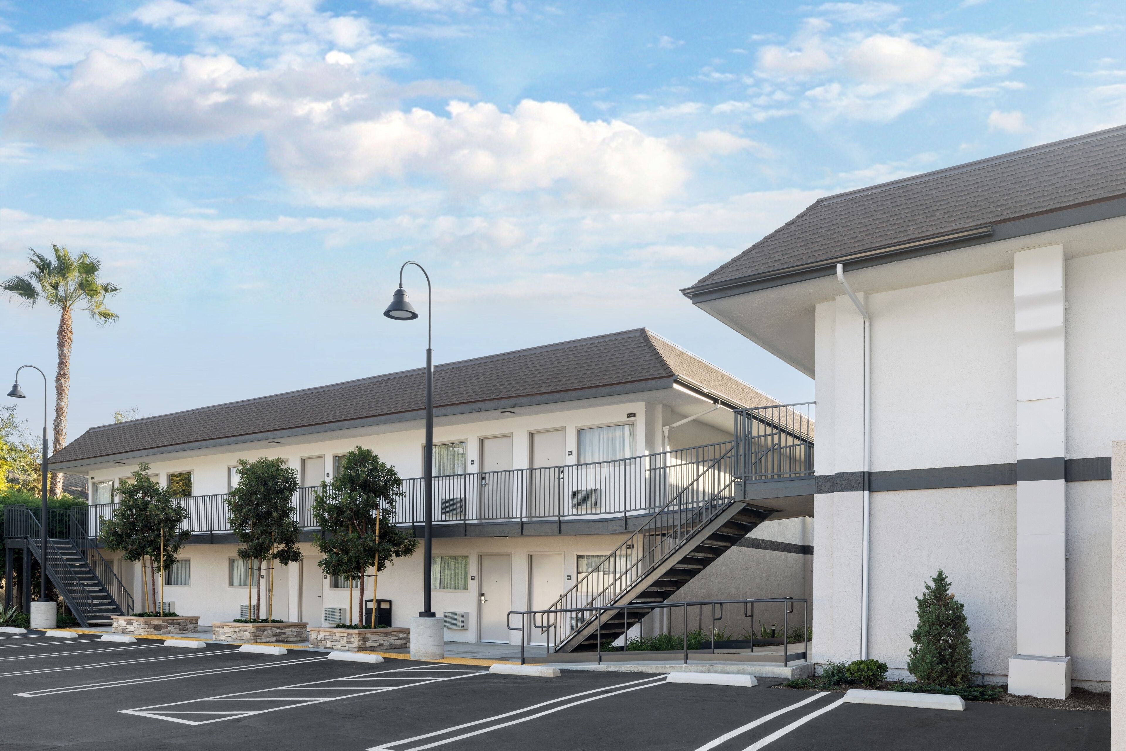Orange Grove Inn