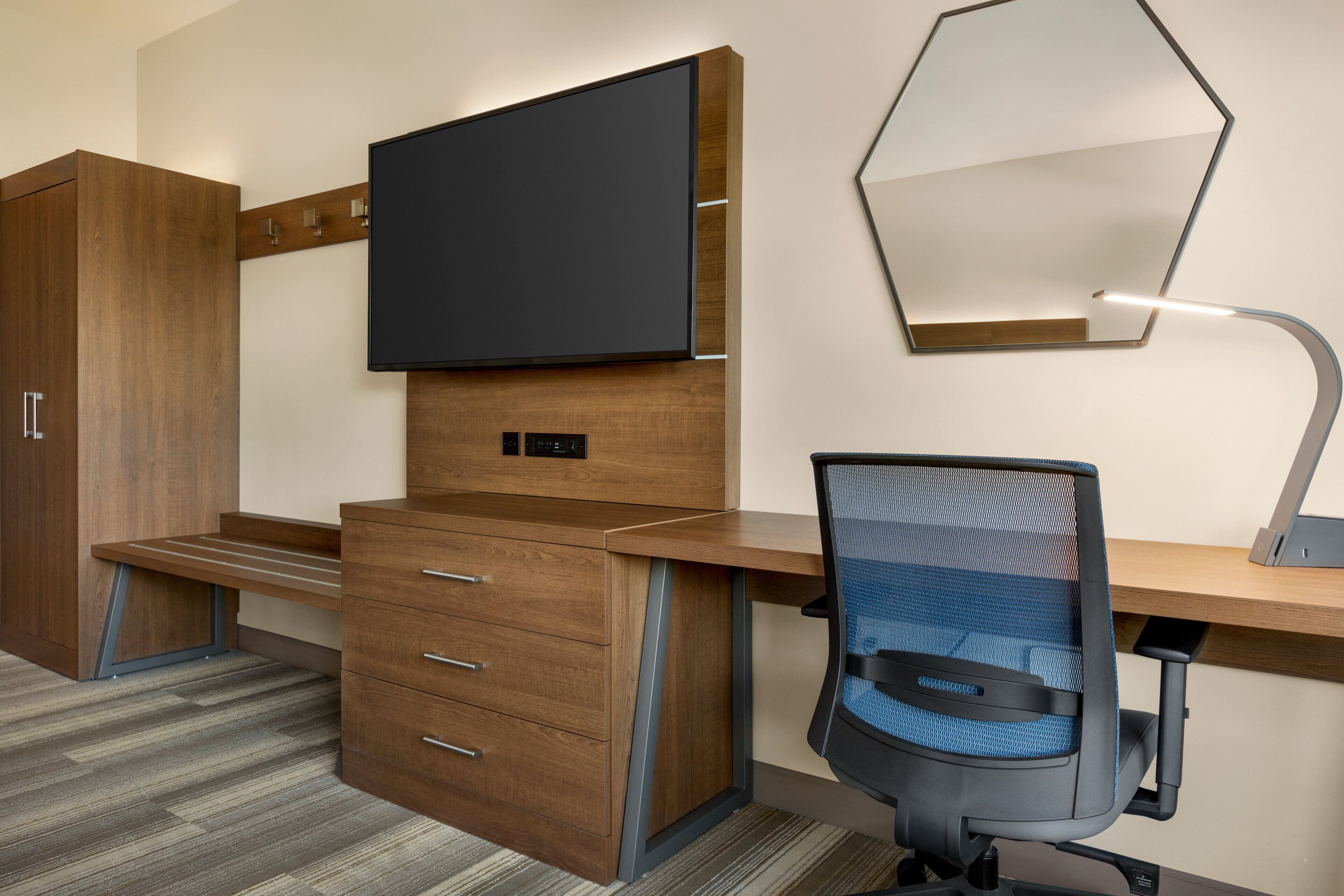 Holiday Inn Express & Suites Ukiah