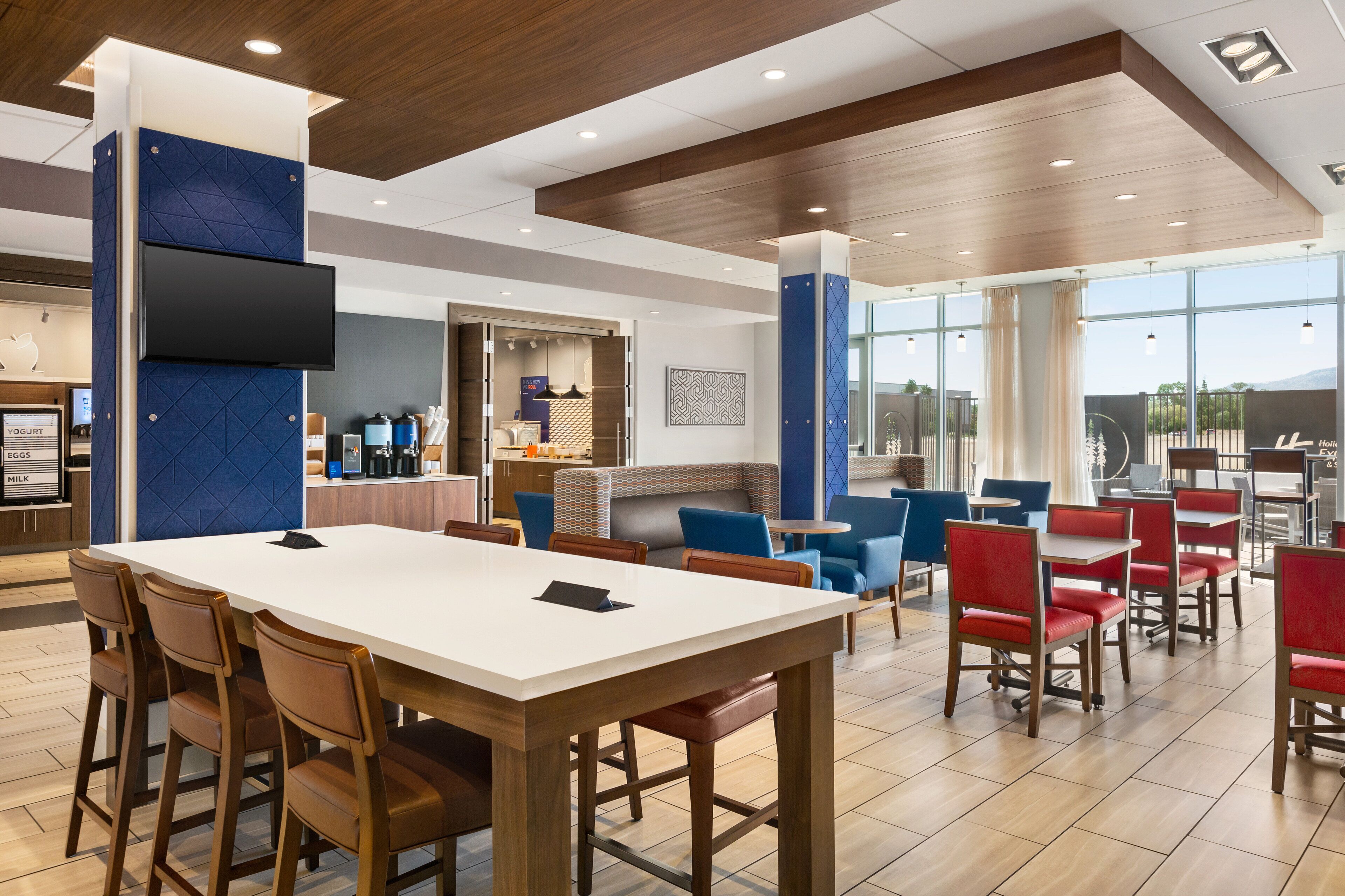Holiday Inn Express & Suites Ukiah