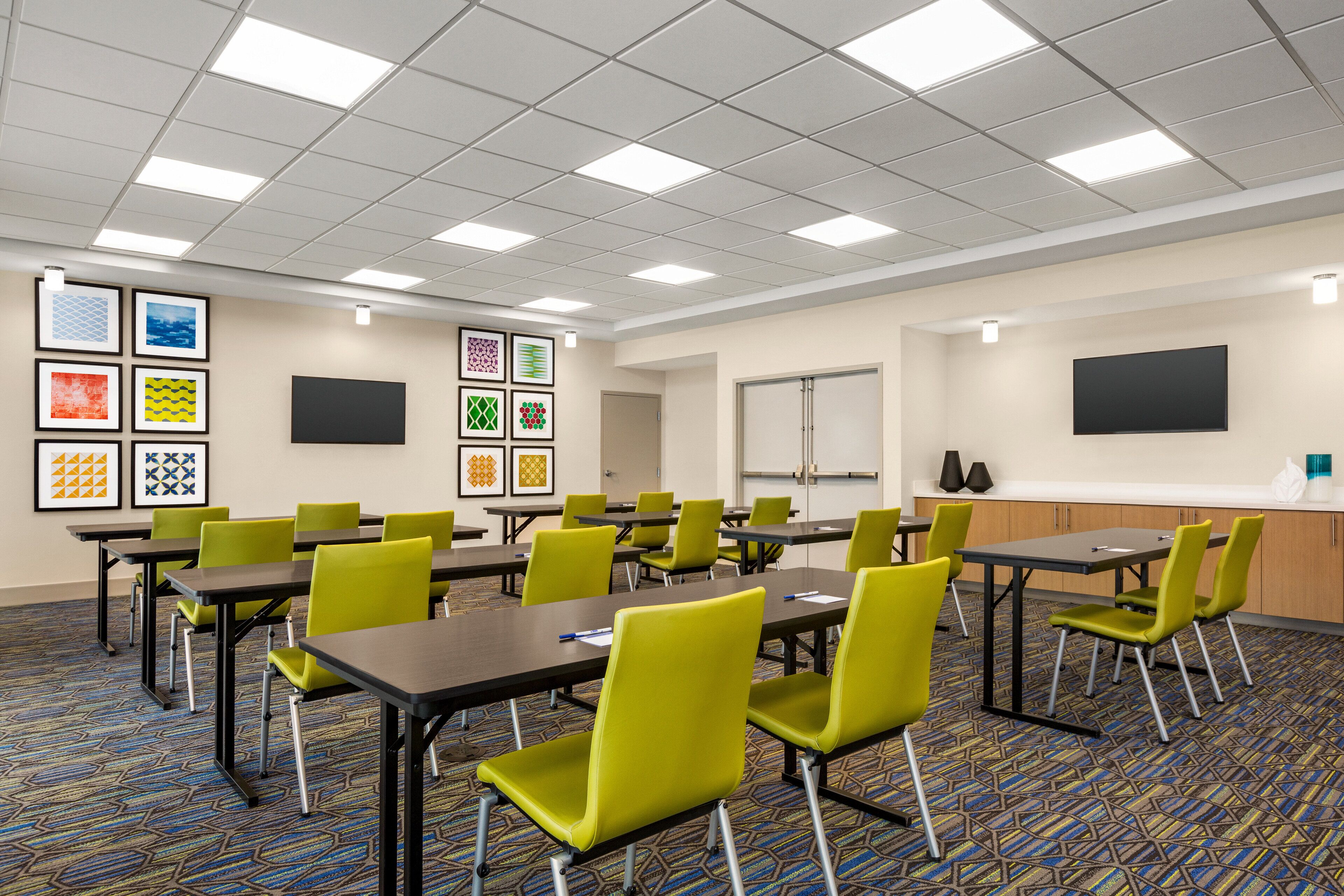 Holiday Inn Express & Suites Ukiah