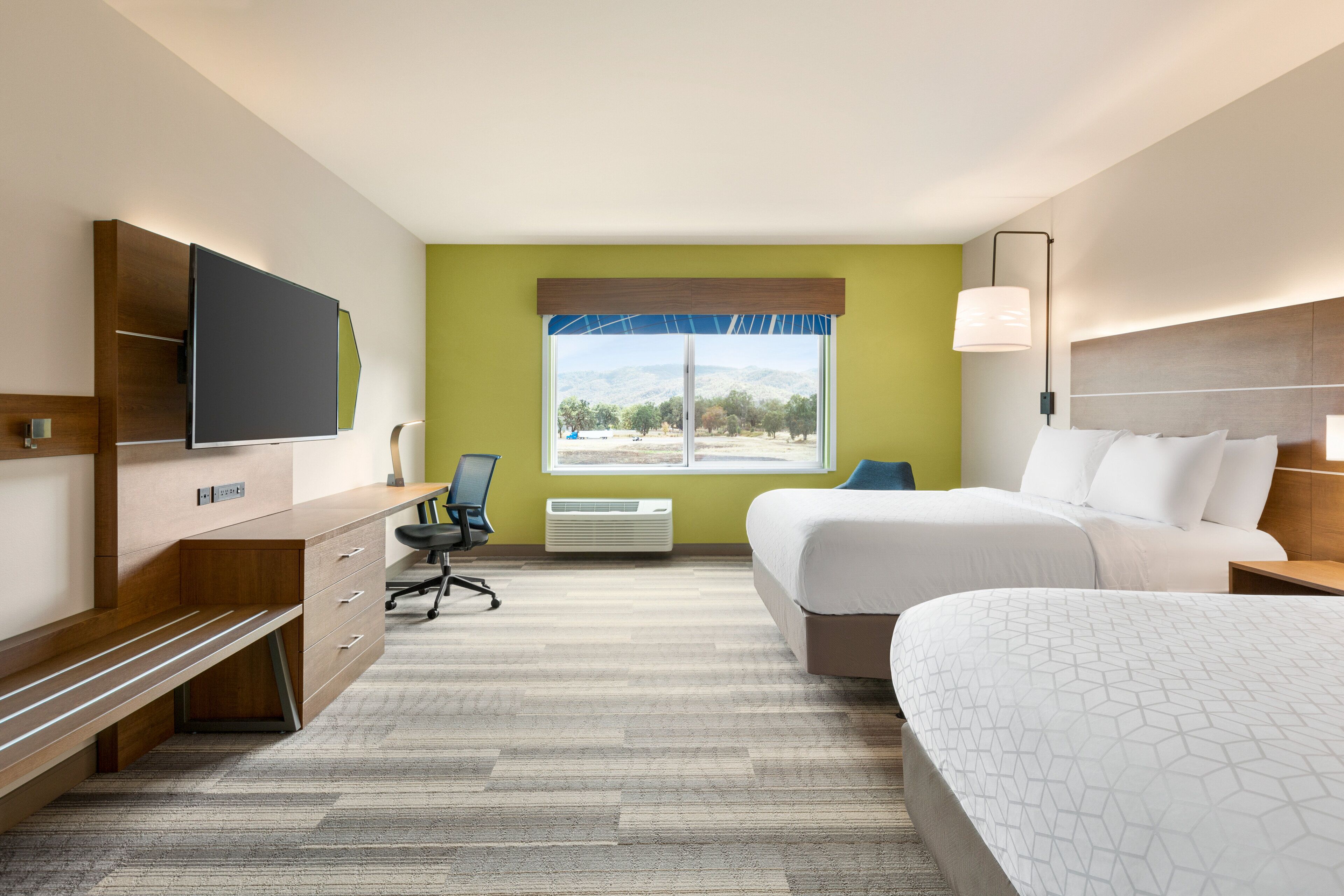 Holiday Inn Express & Suites Ukiah