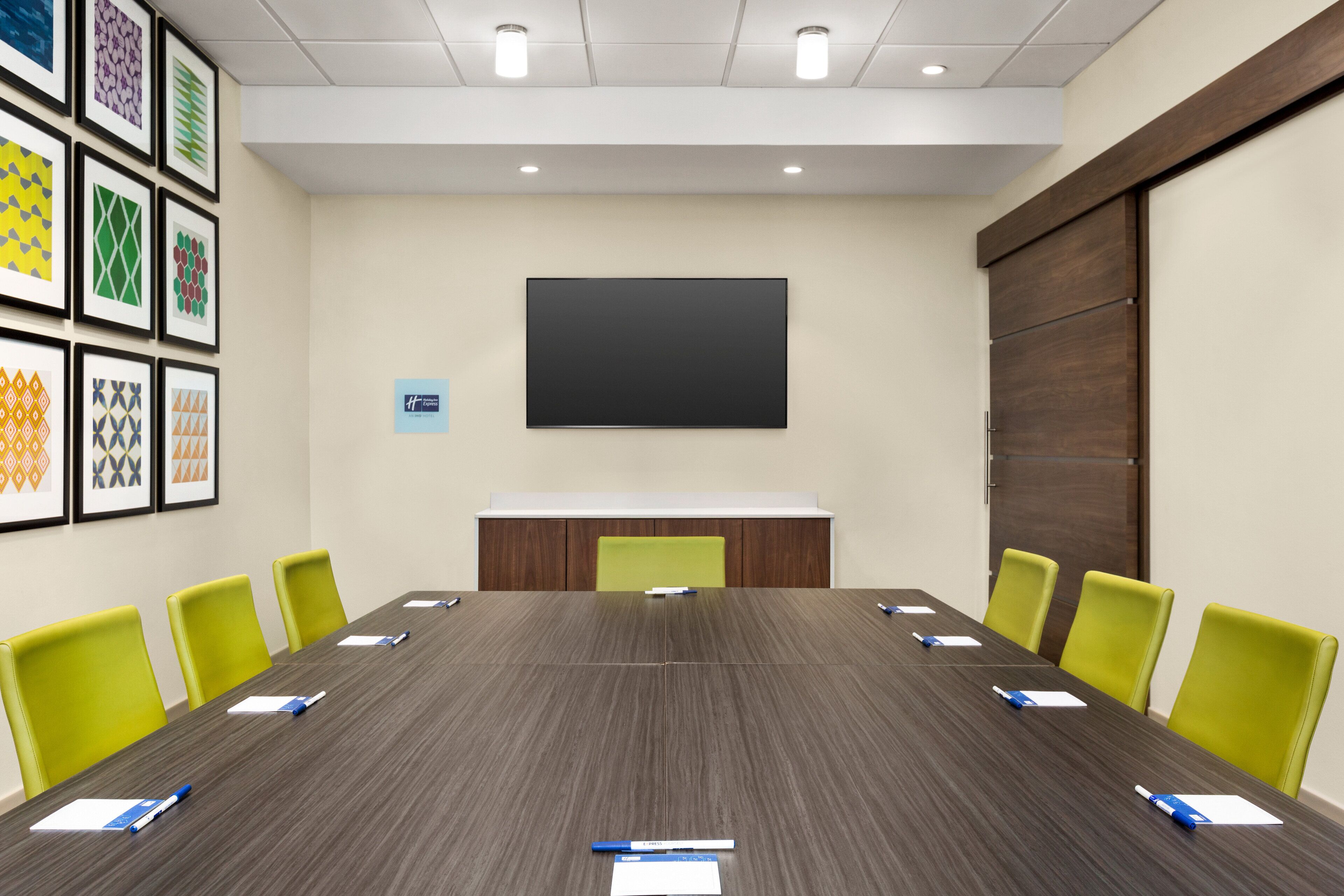 Holiday Inn Express & Suites Ukiah