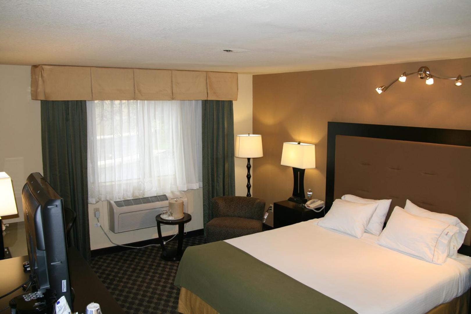 Holiday Inn Express Union City - San Jose