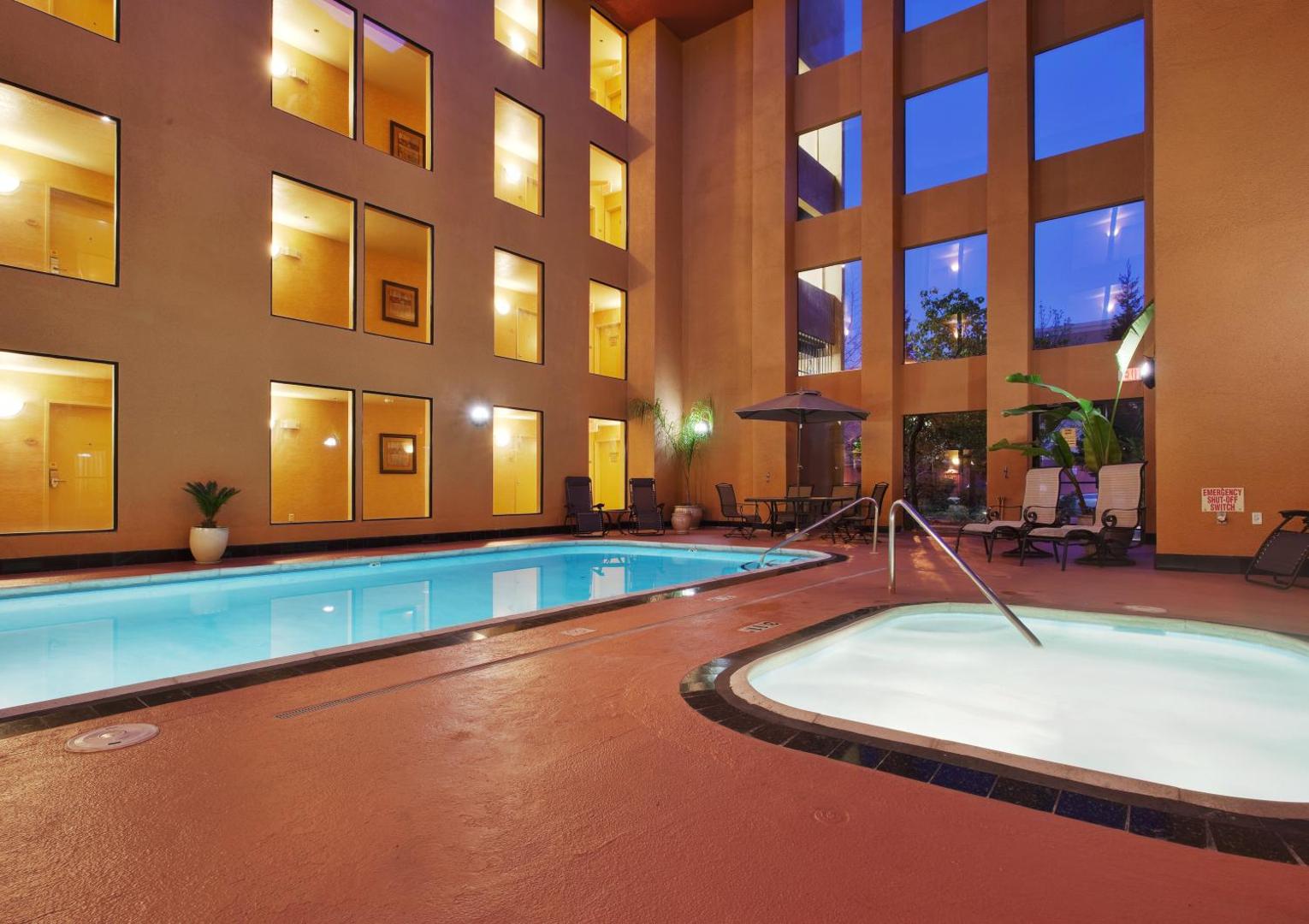 Holiday Inn Express Union City - San Jose