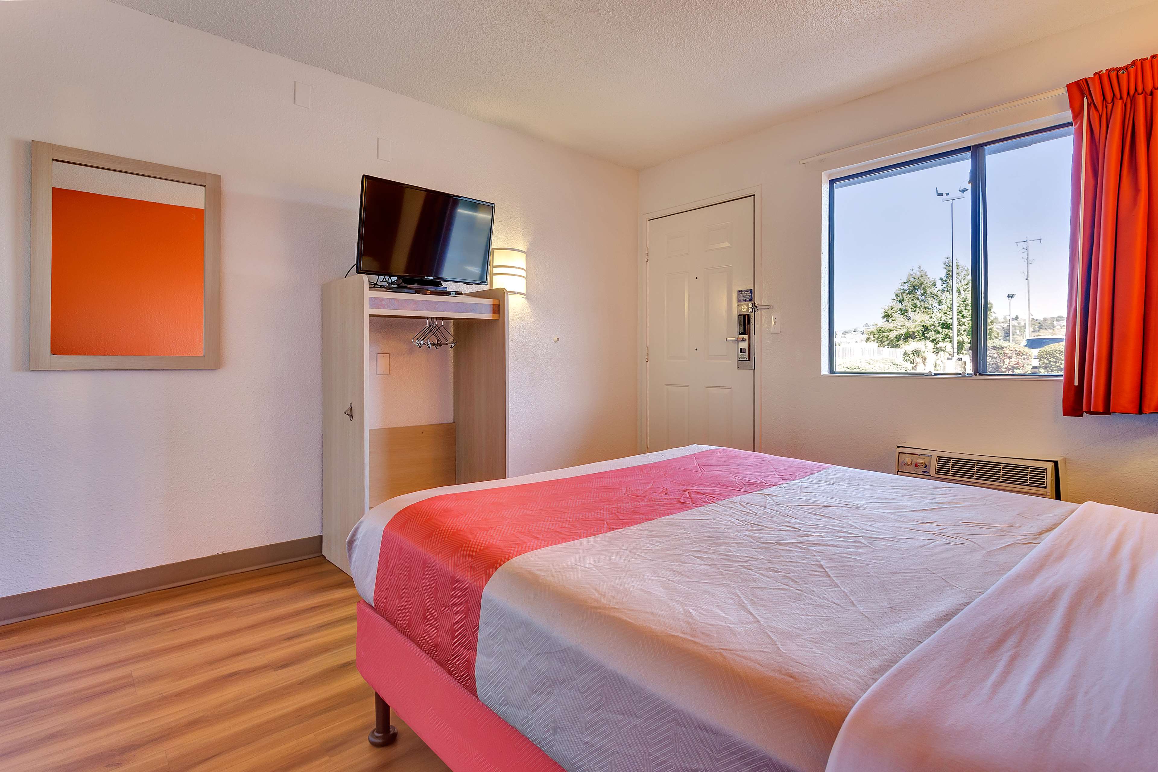 Motel 6 Vallejo Six Flags West