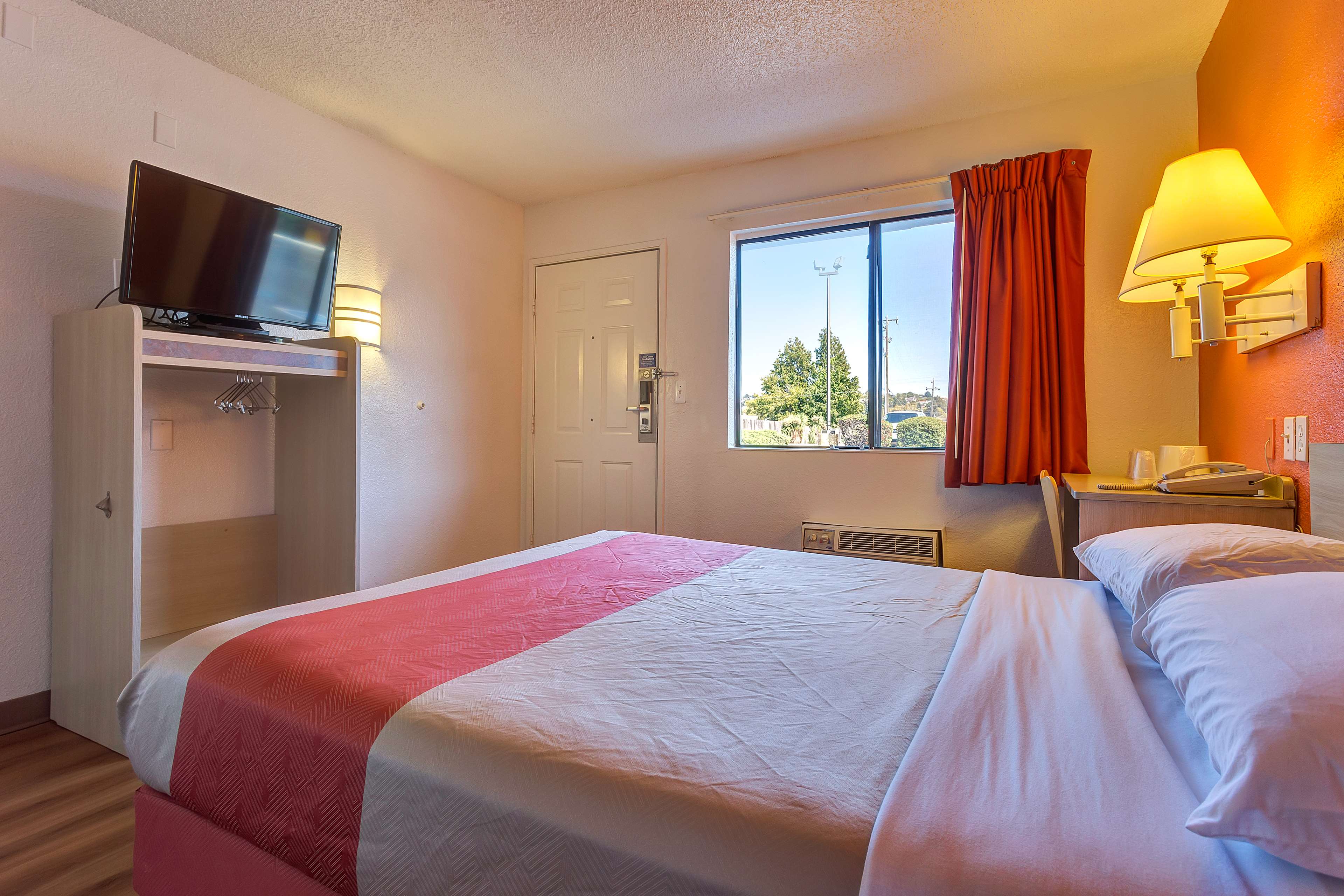 Motel 6 Vallejo Six Flags West