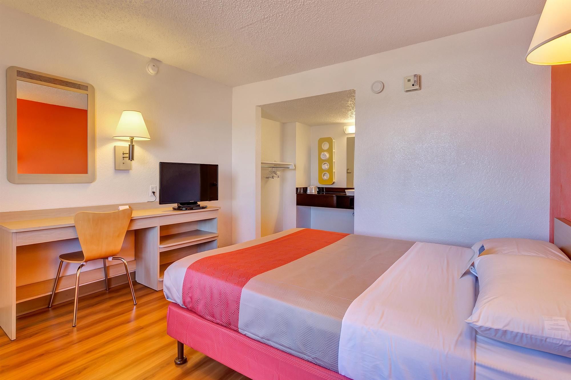 Motel 6 Vallejo Six Flags West