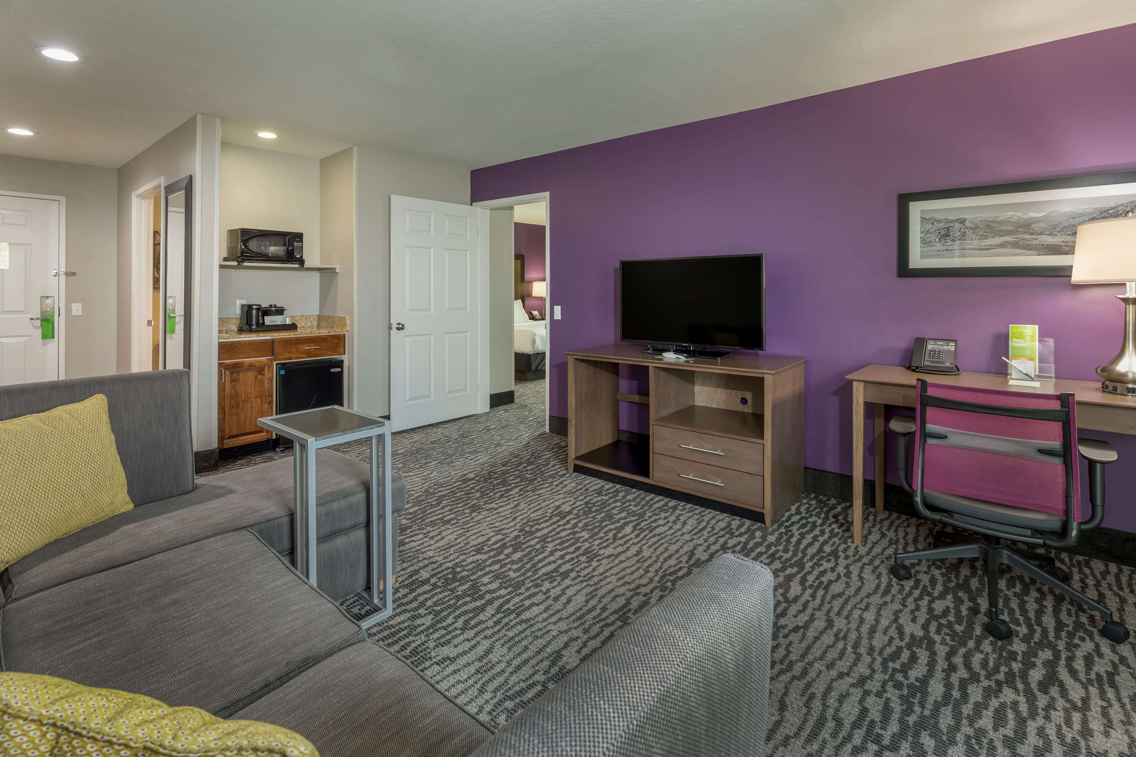 La Quinta Inn & Suites by Wyndham Visalia/Sequoia Gateway