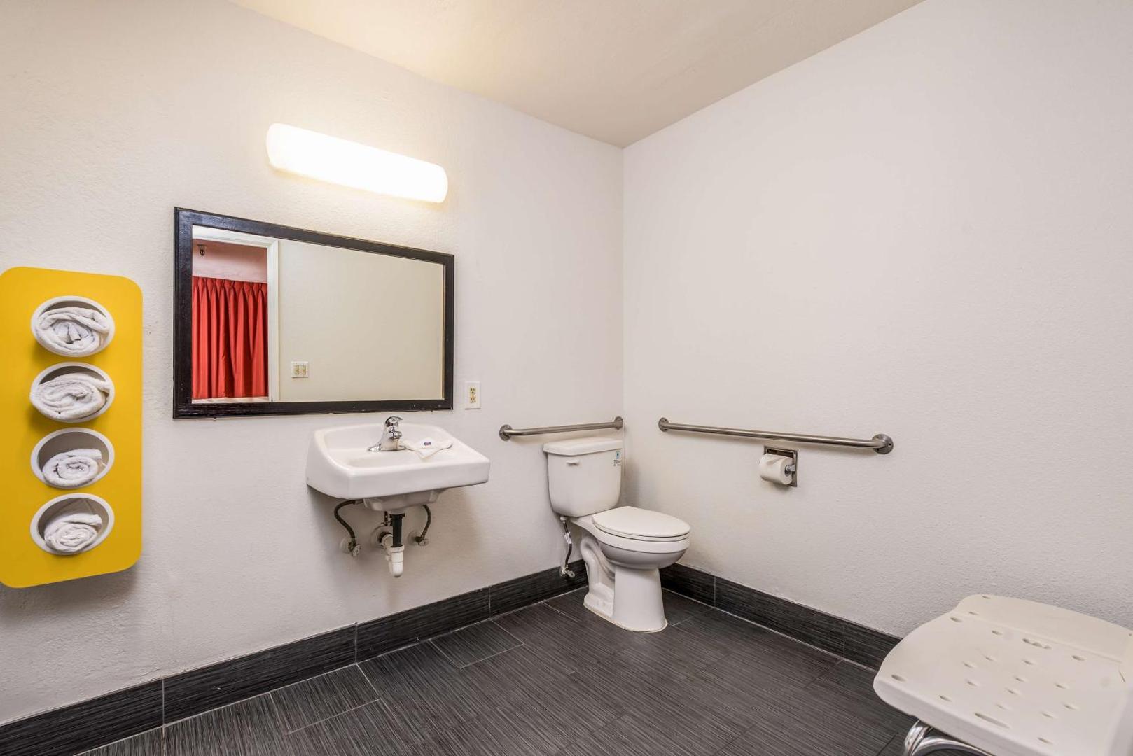 Motel 6 Westley Ca