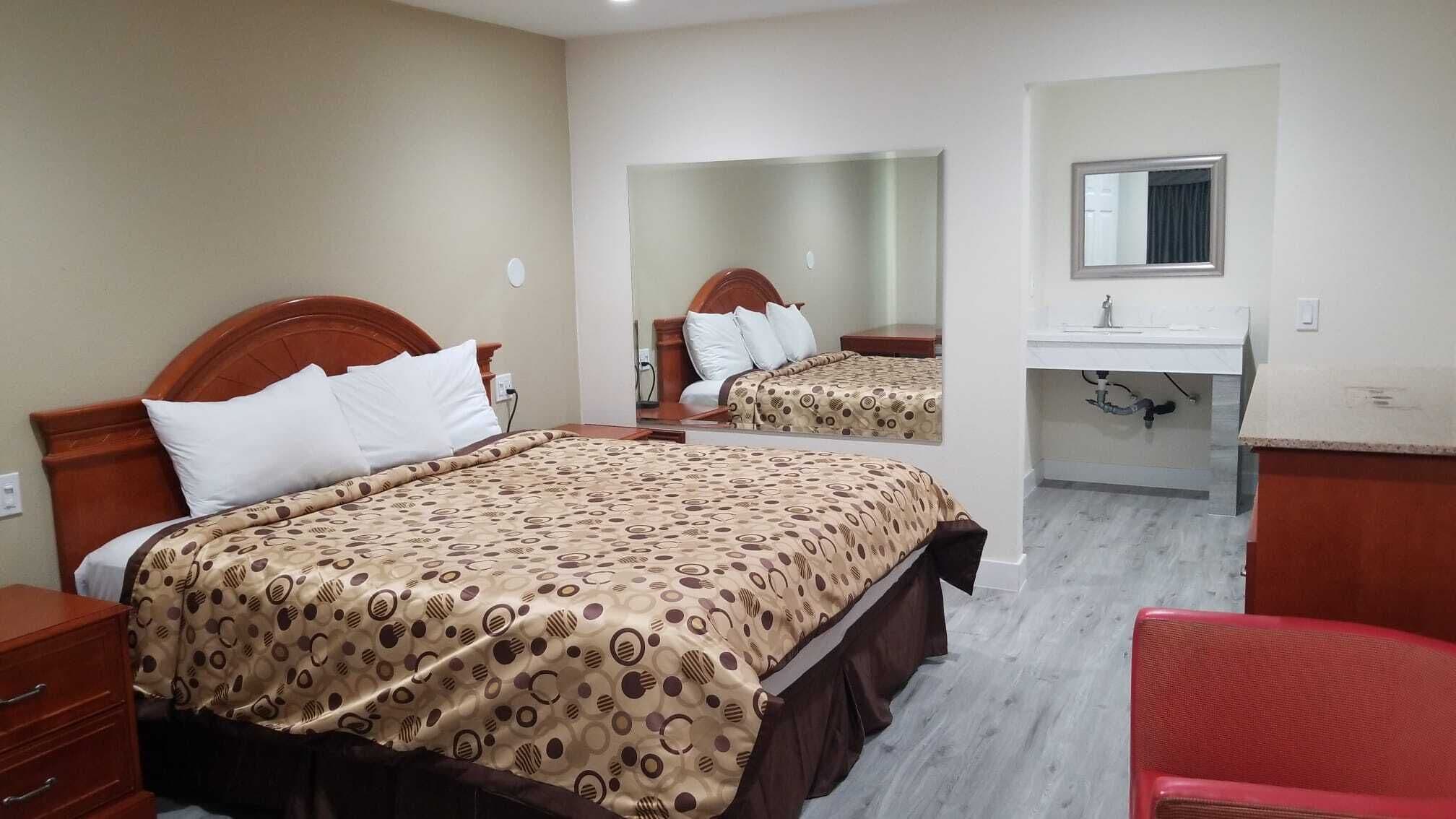 Royale Inn Motel