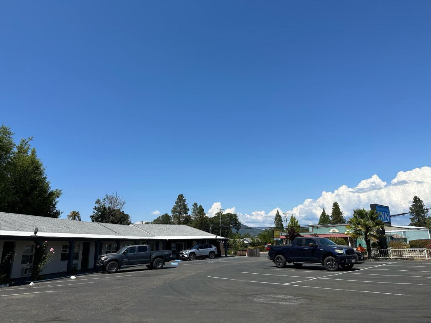 Western Village Inn