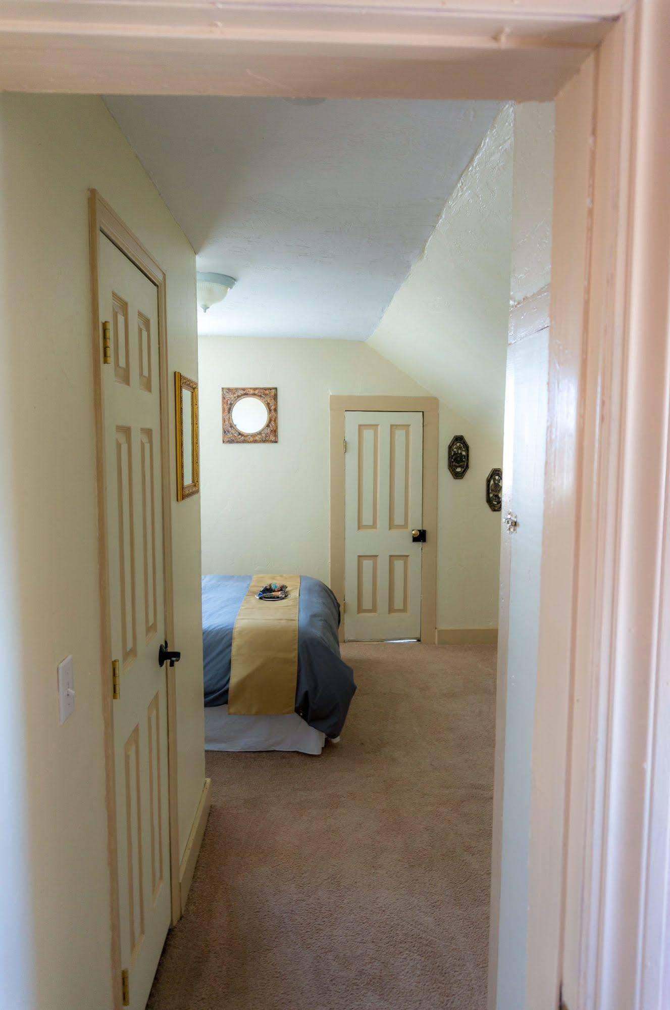 Indiana Jones Bed And Breakfast