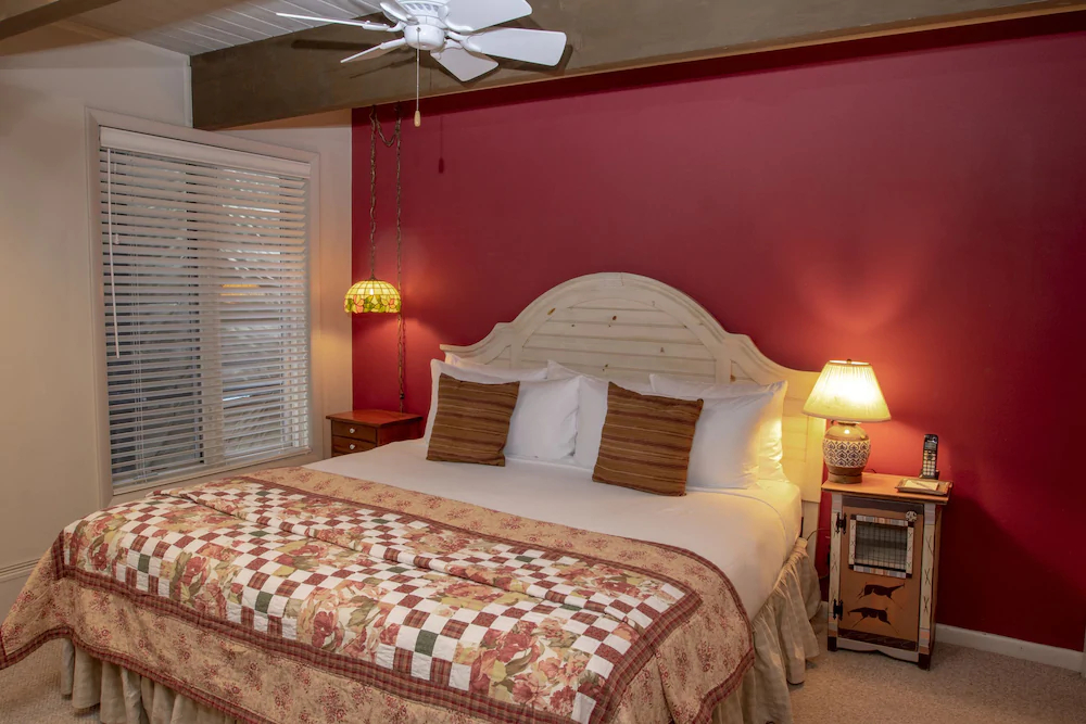 Chateau Chaumont & Chateau Dumont by Frias Properties