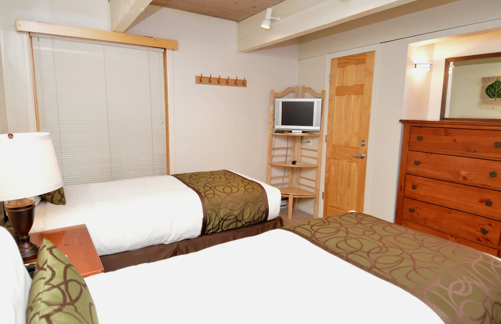 Chateau Chaumont & Chateau Dumont by Frias Properties