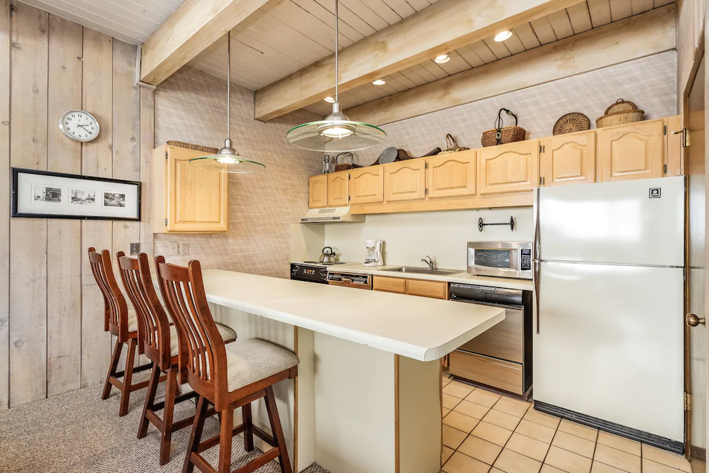 Chateau Chaumont & Chateau Dumont by Frias Properties