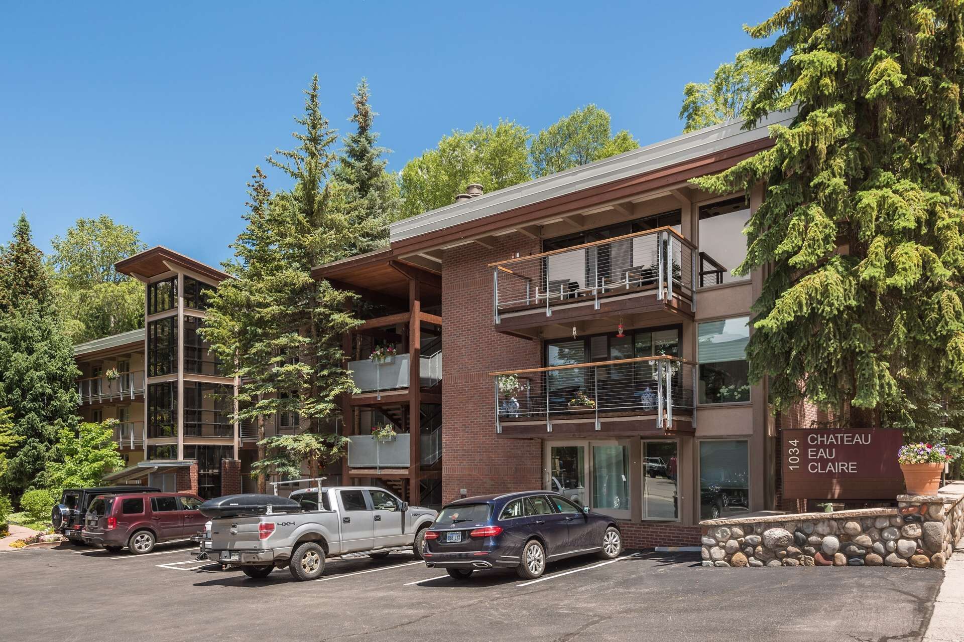 Chateau Eau Claire