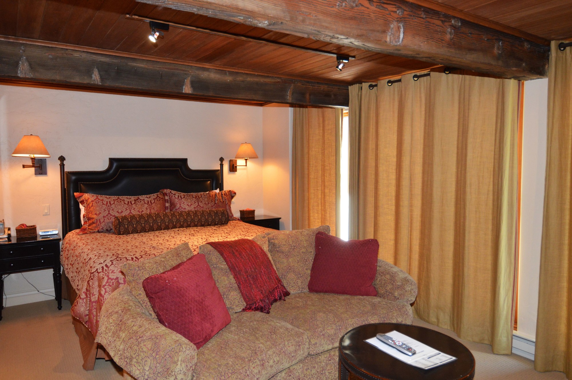 Chateau Roaring Fork