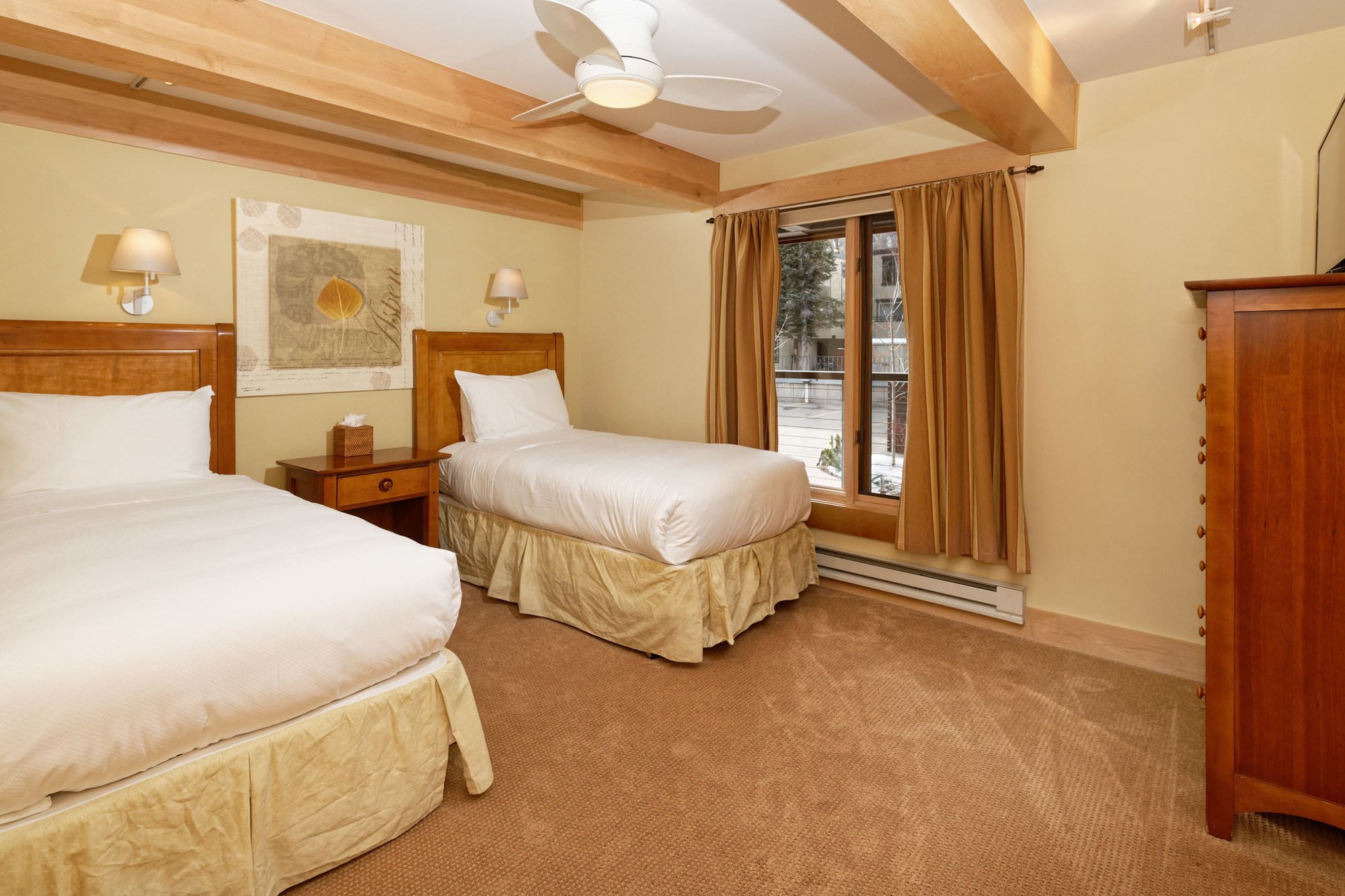 Chateau Roaring Fork