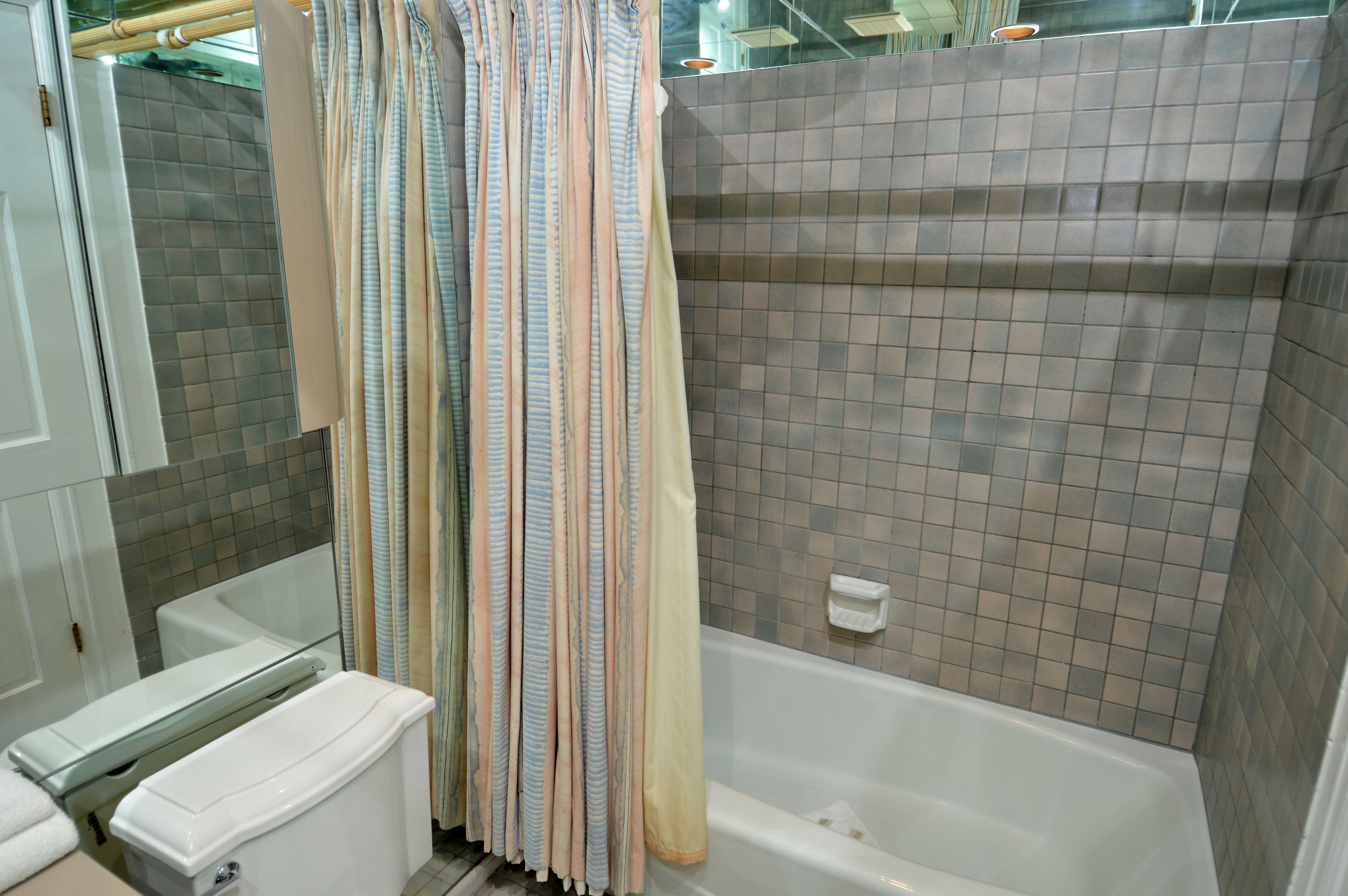 Durant by Frias Properties Hotel