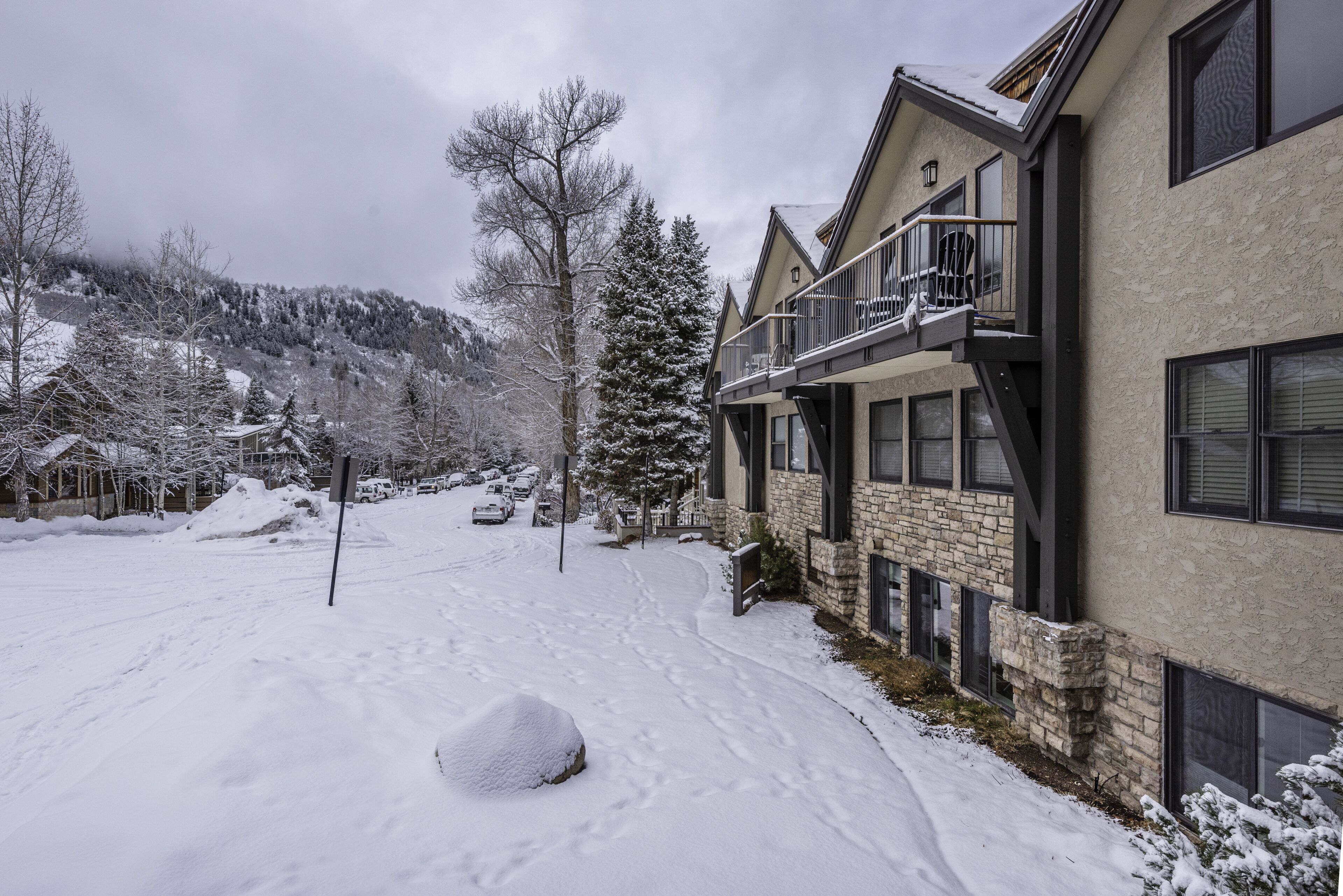 Frias Properties of Aspen