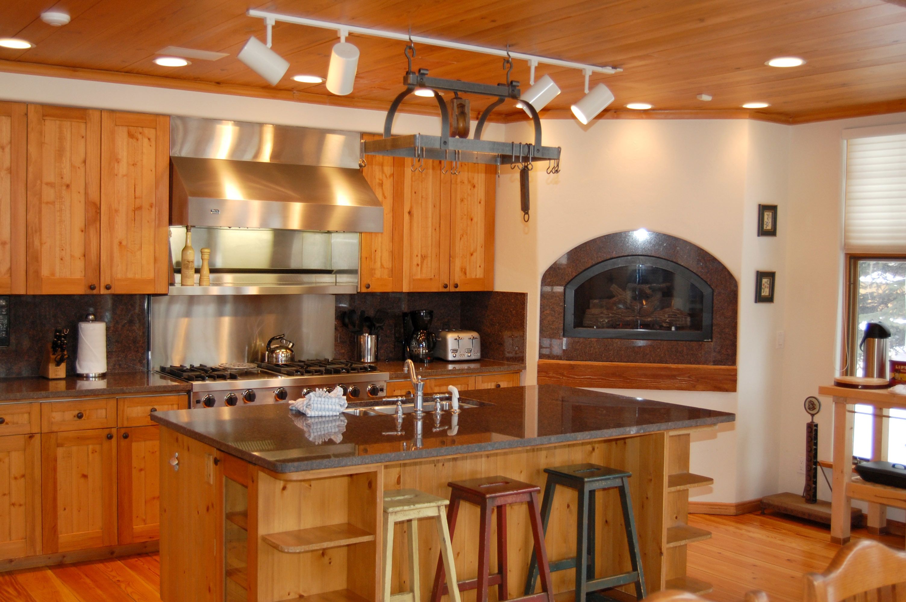 Frias Properties of Aspen
