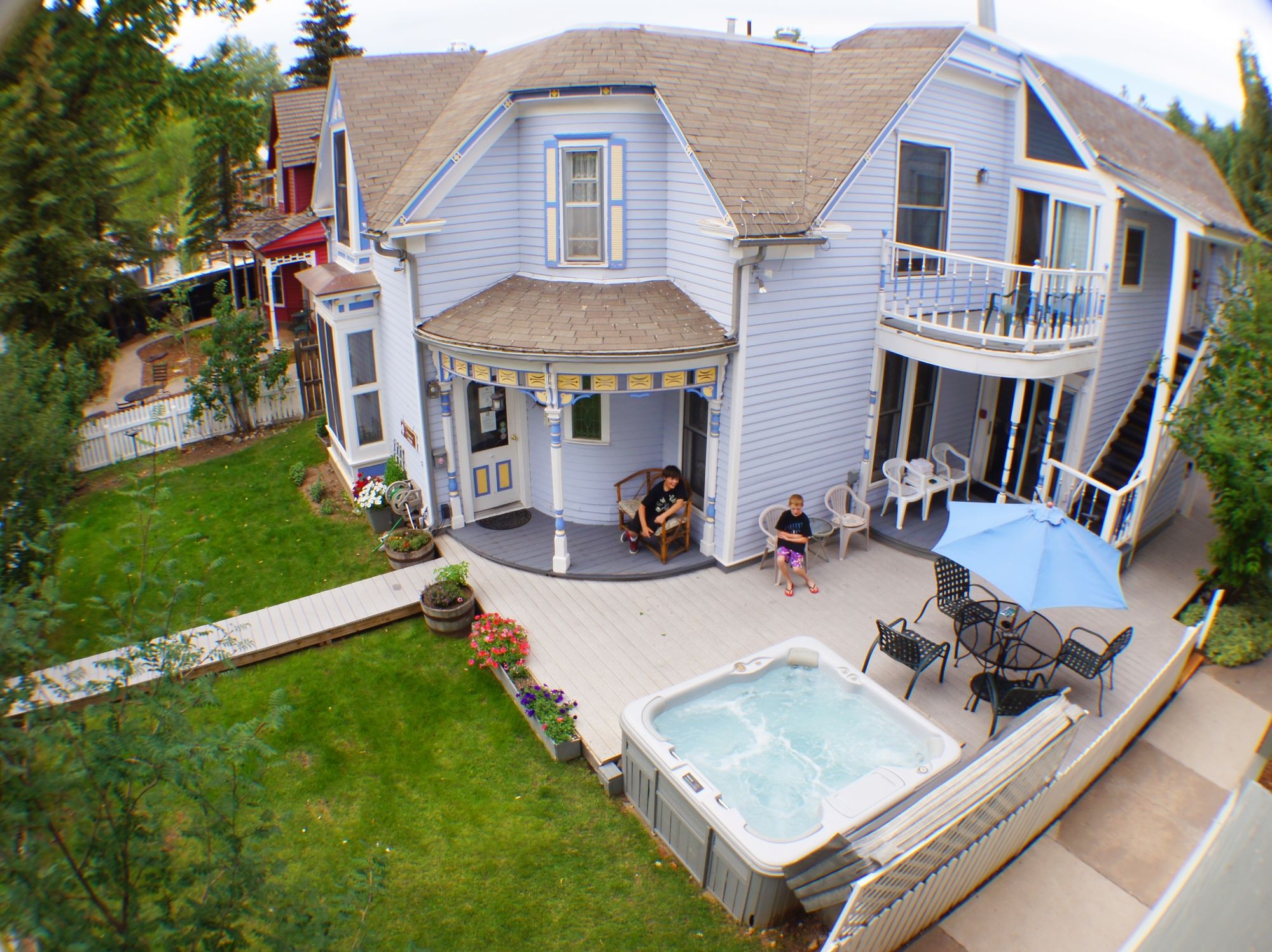 The Snow Queen Lodge and Cooper Street Lofts