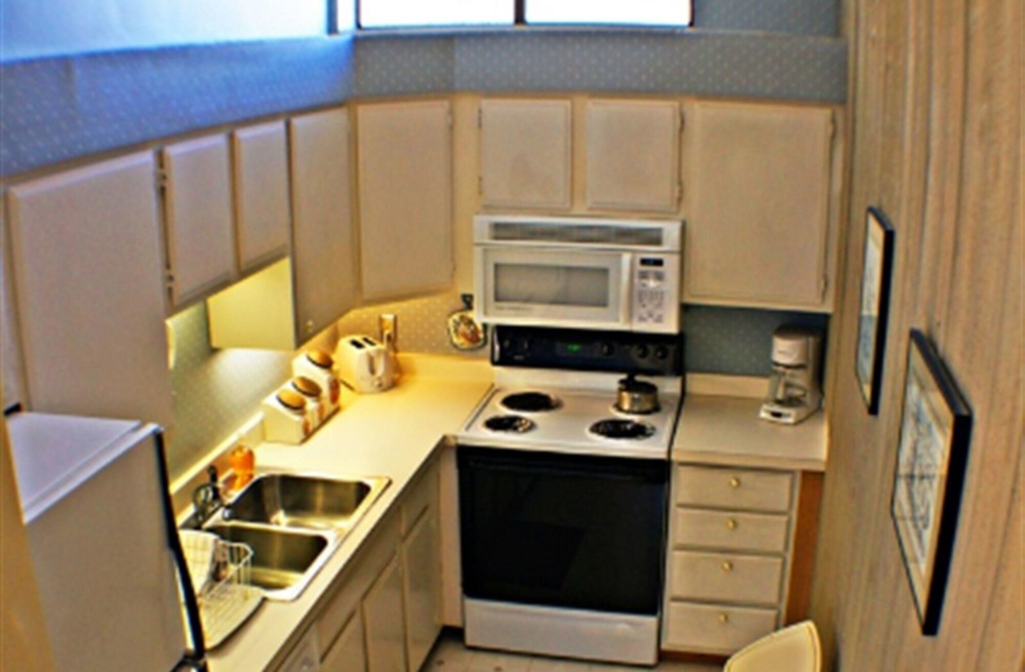 The Snow Queen Lodge and Cooper Street Lofts