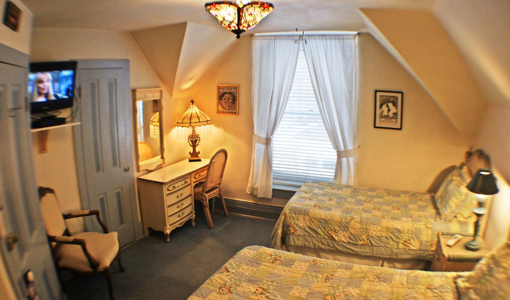 The Snow Queen Lodge and Cooper Street Lofts