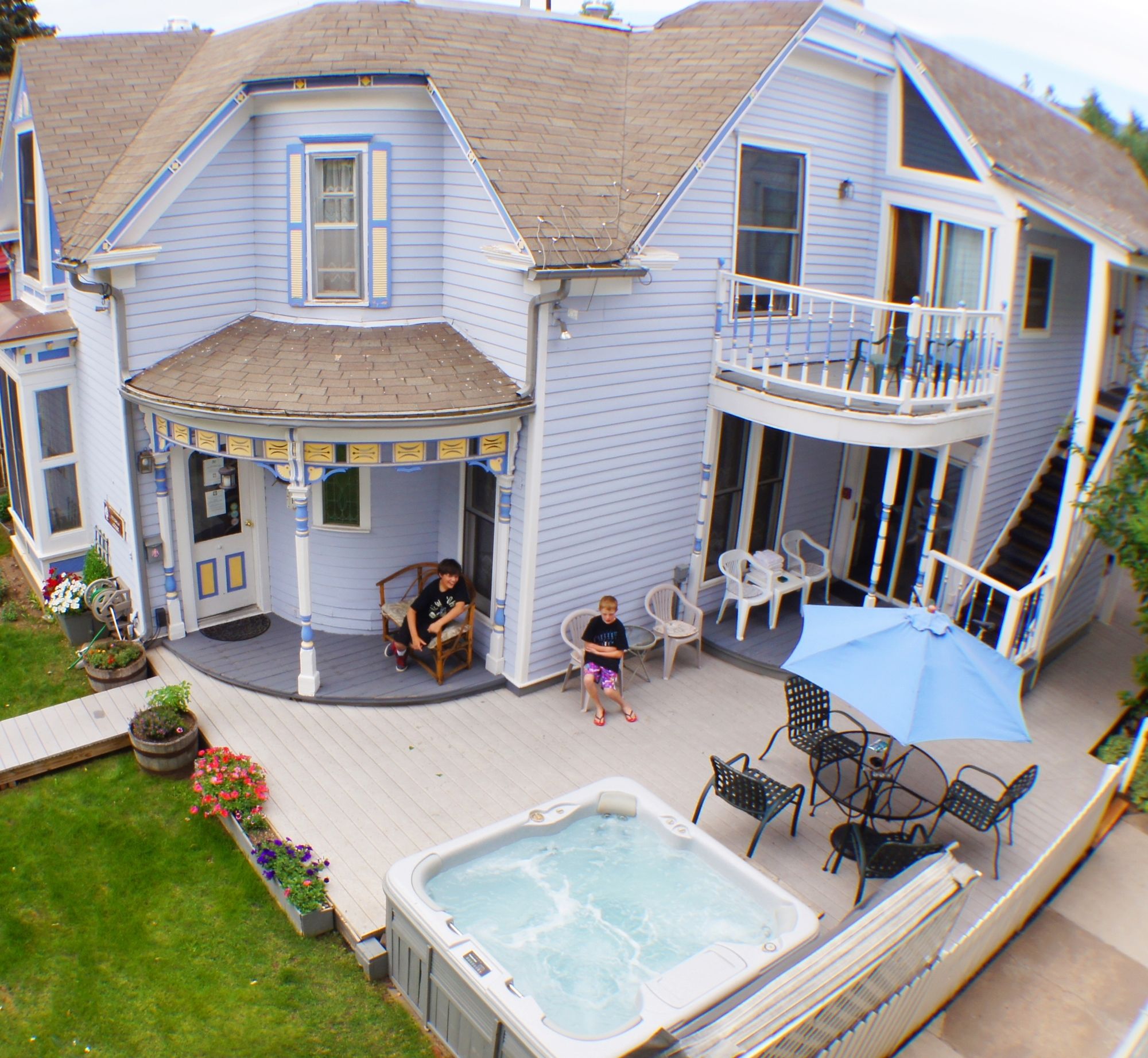 The Snow Queen Lodge and Cooper Street Lofts