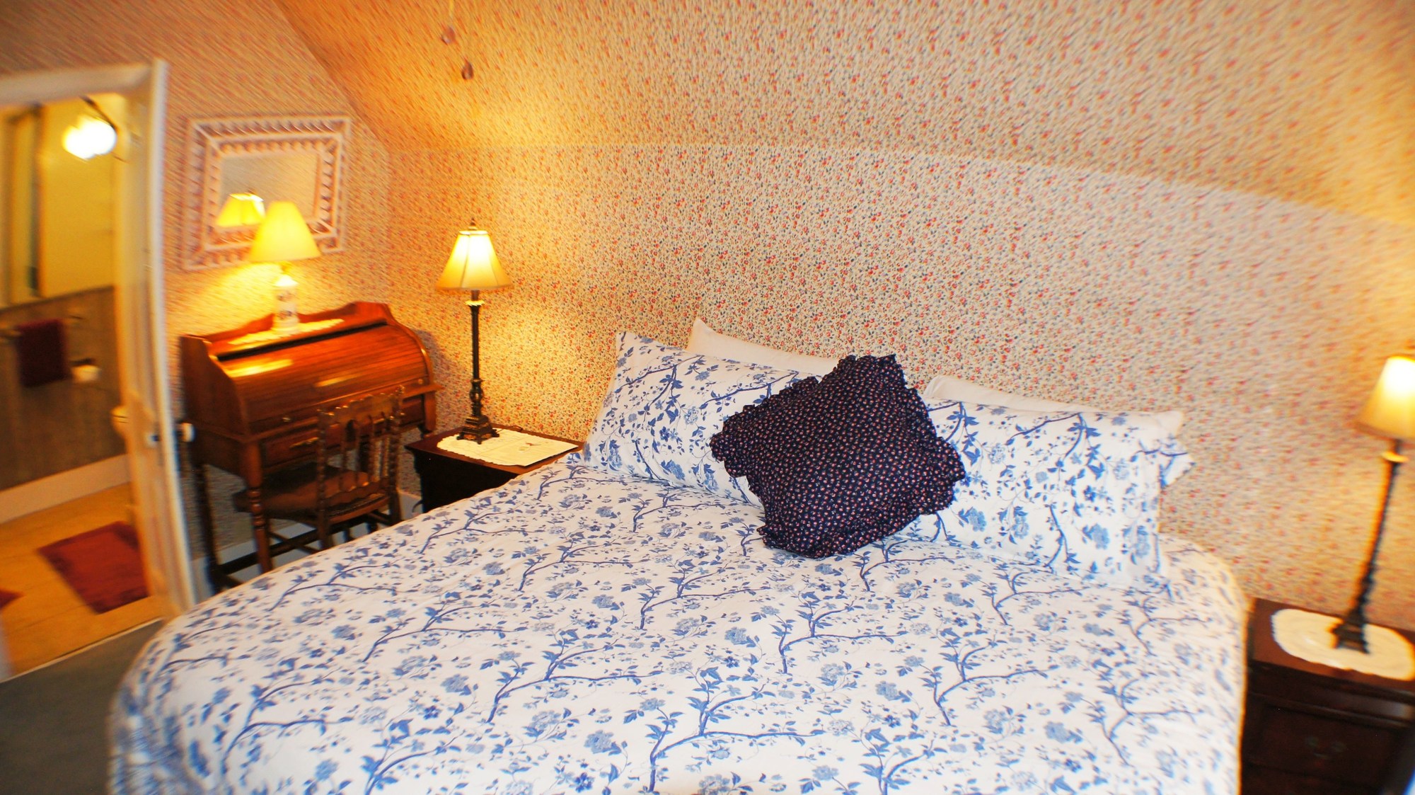 The Snow Queen Lodge and Cooper Street Lofts