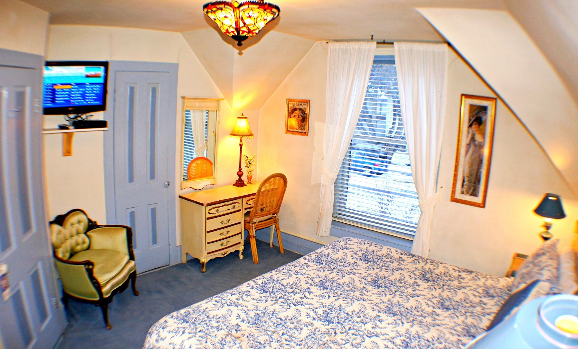 The Snow Queen Lodge and Cooper Street Lofts