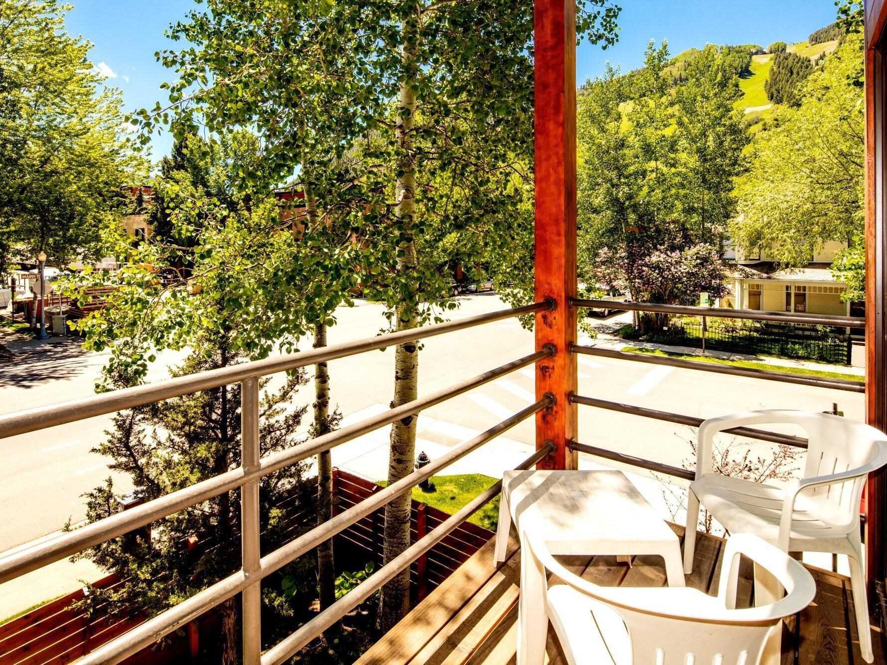 The Snow Queen Lodge and Cooper Street Lofts