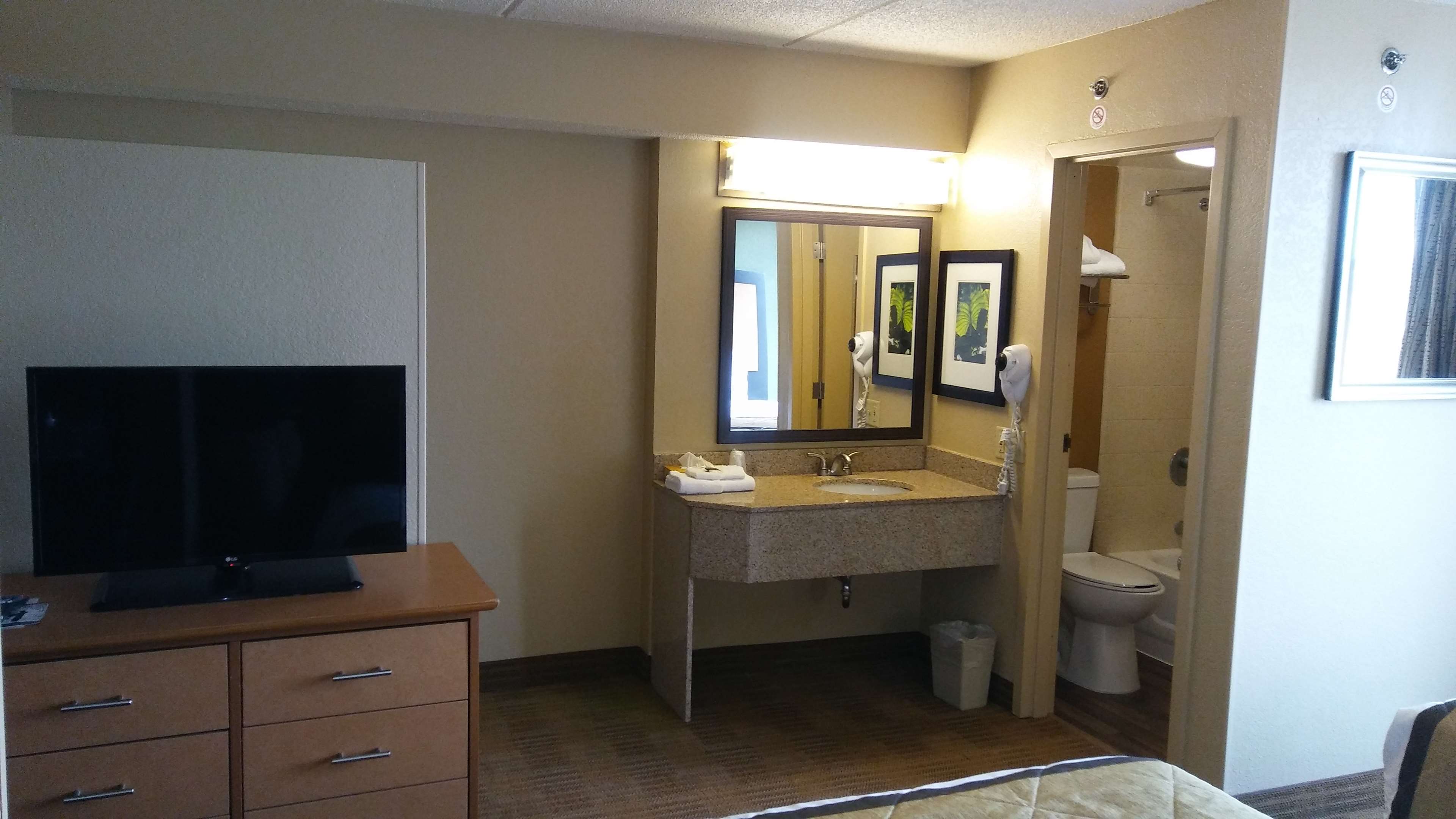 Extended Stay America Denver Aurora North
