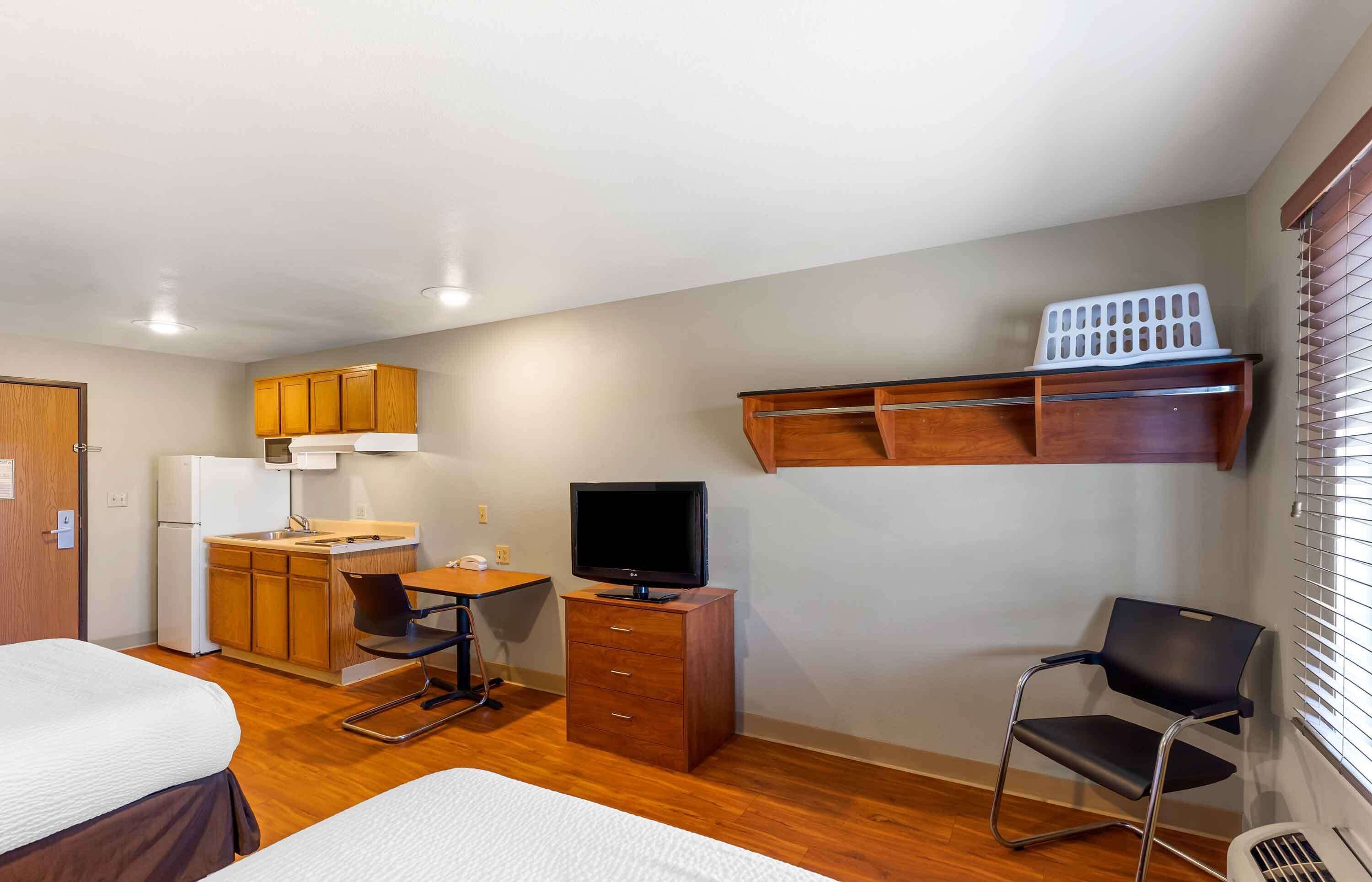 Extended Stay America Select Suites Denver Aurora