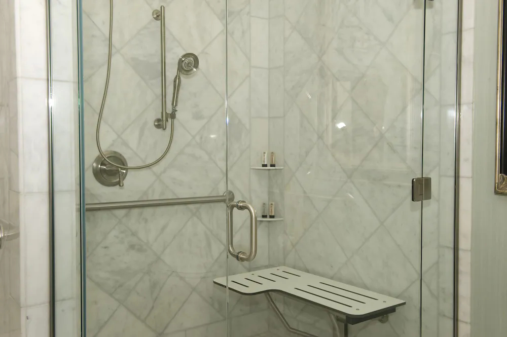 Woolley's Classic Suites