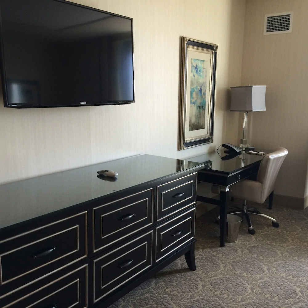 Woolley's Classic Suites