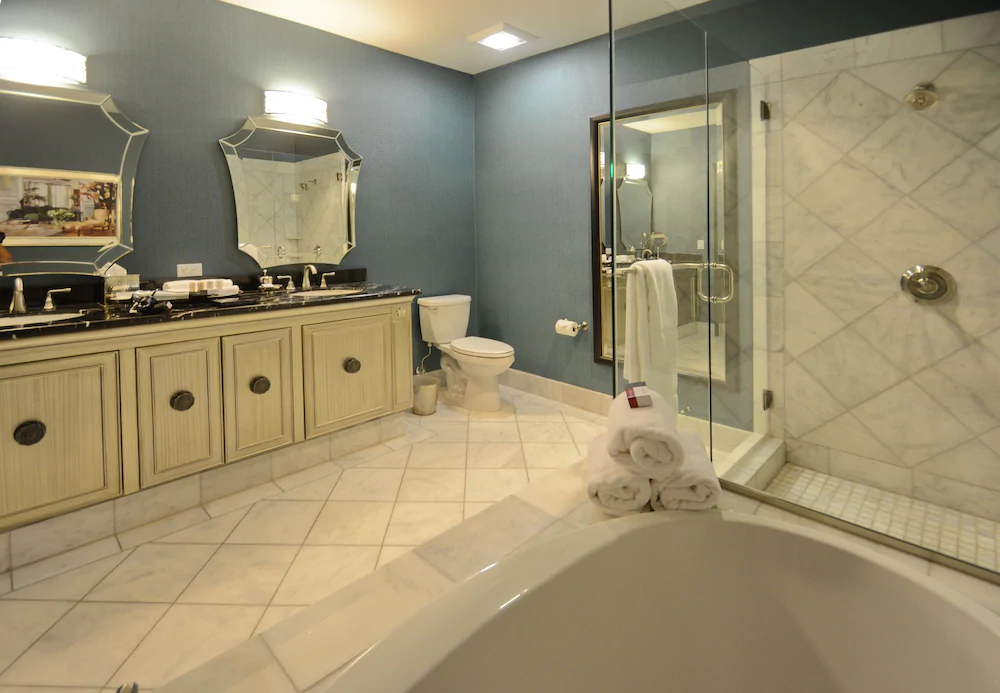 Woolley's Classic Suites