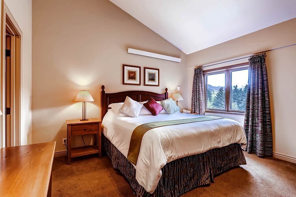 Falcon Point Resort