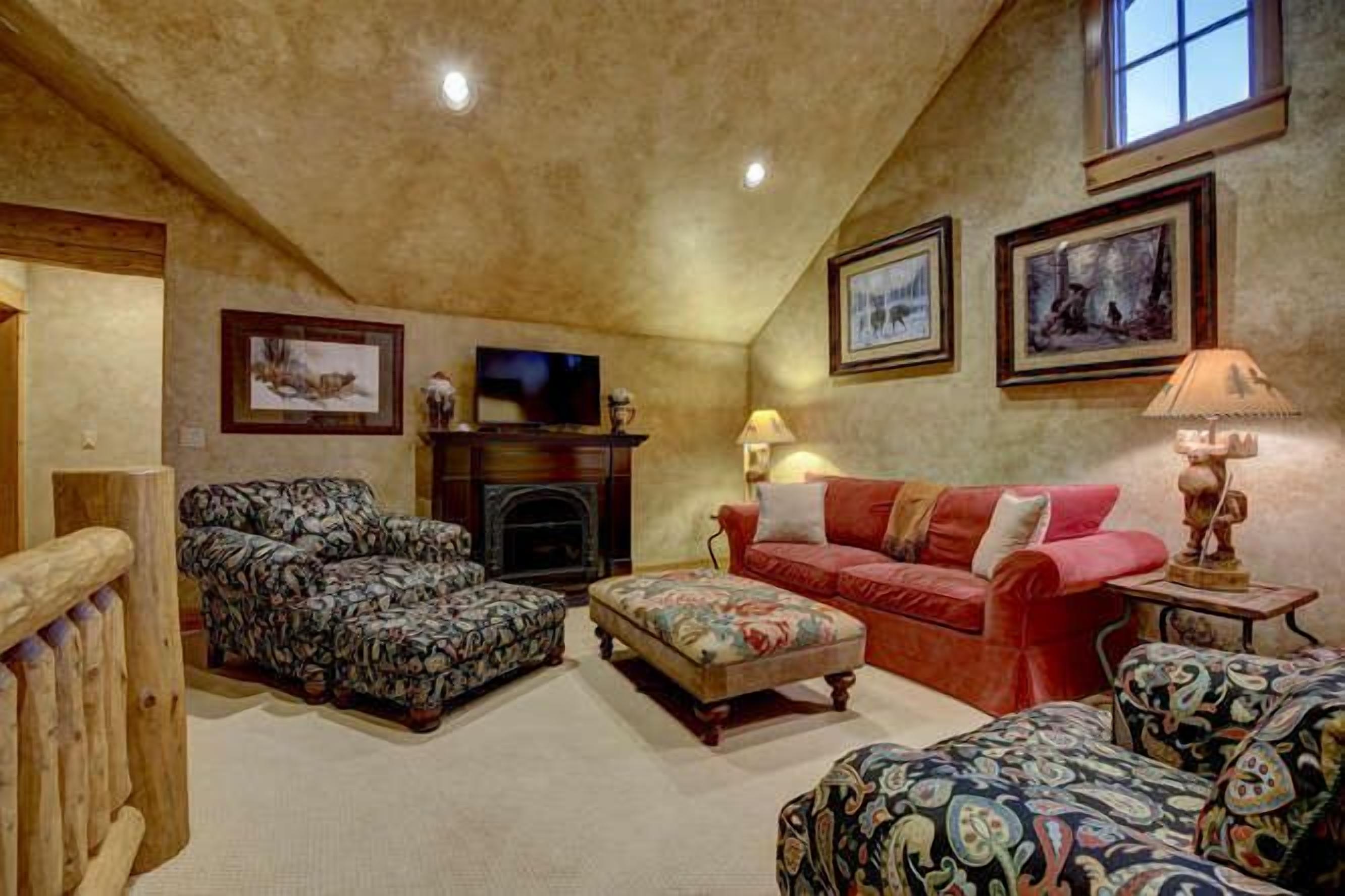 Snowberry by Elevation Accommodations