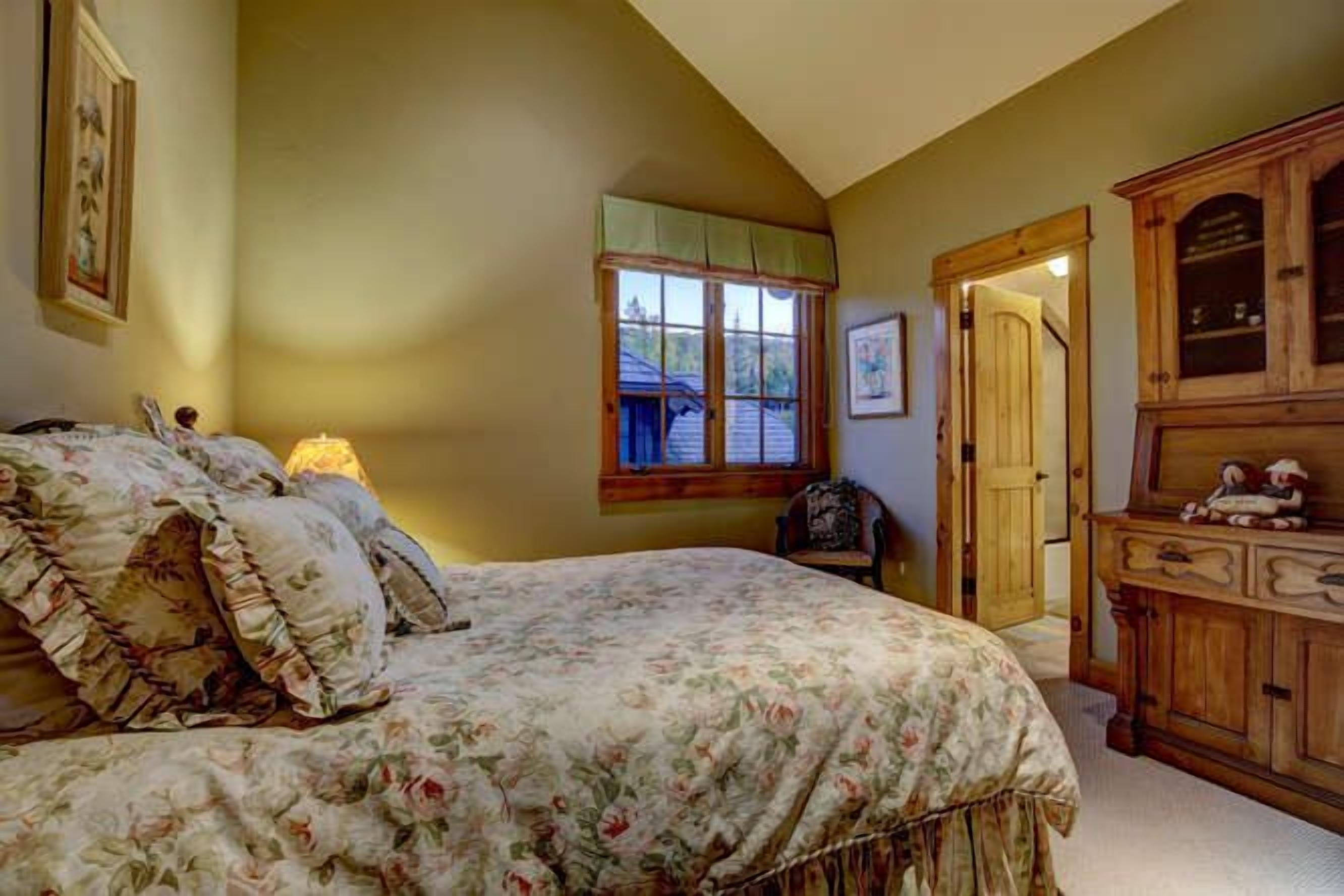 Snowberry by Elevation Accommodations