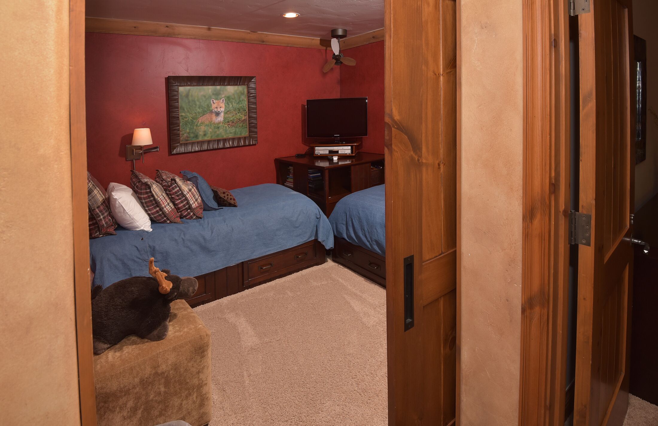 Elkhorn Lodge