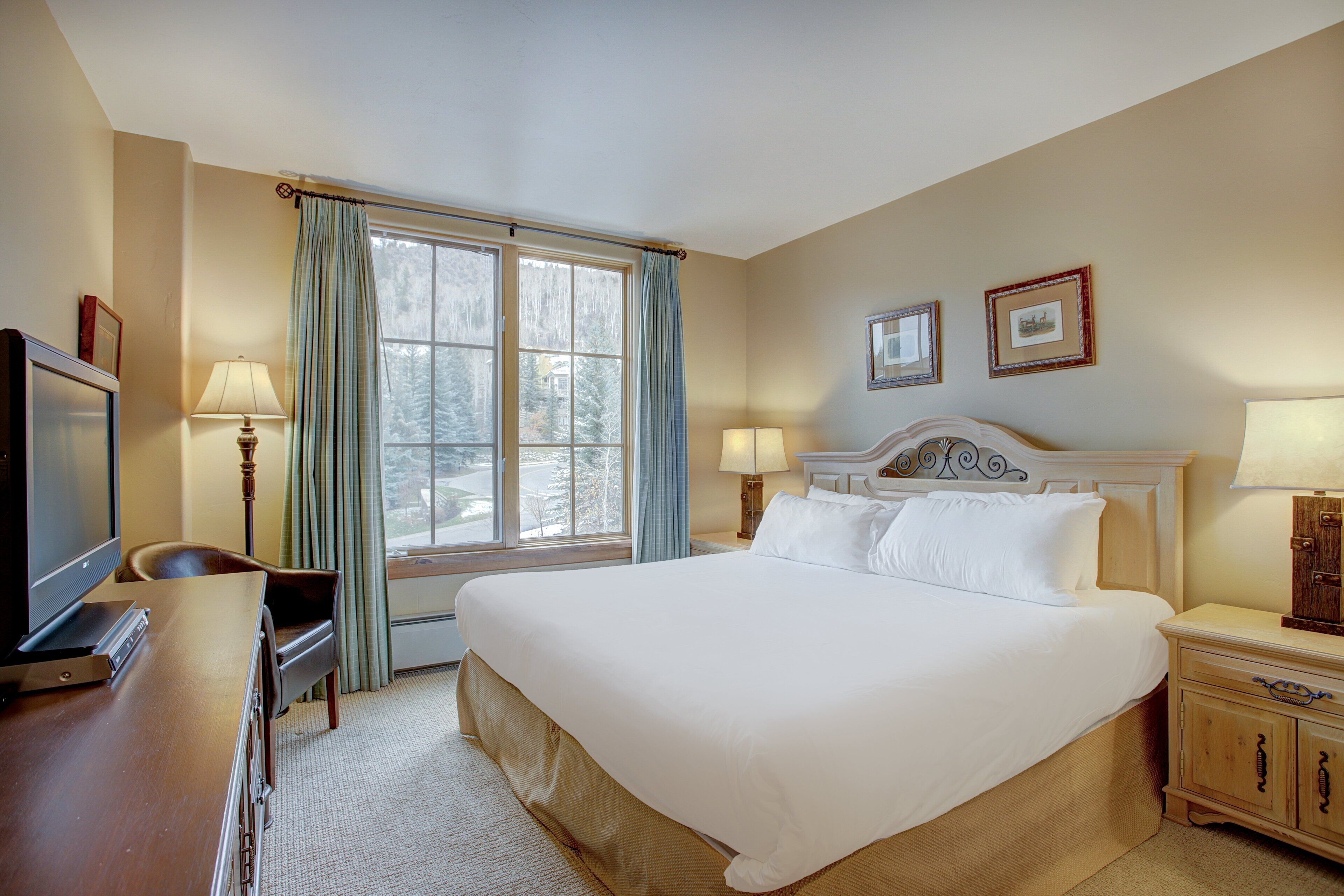 Elkhorn Lodge